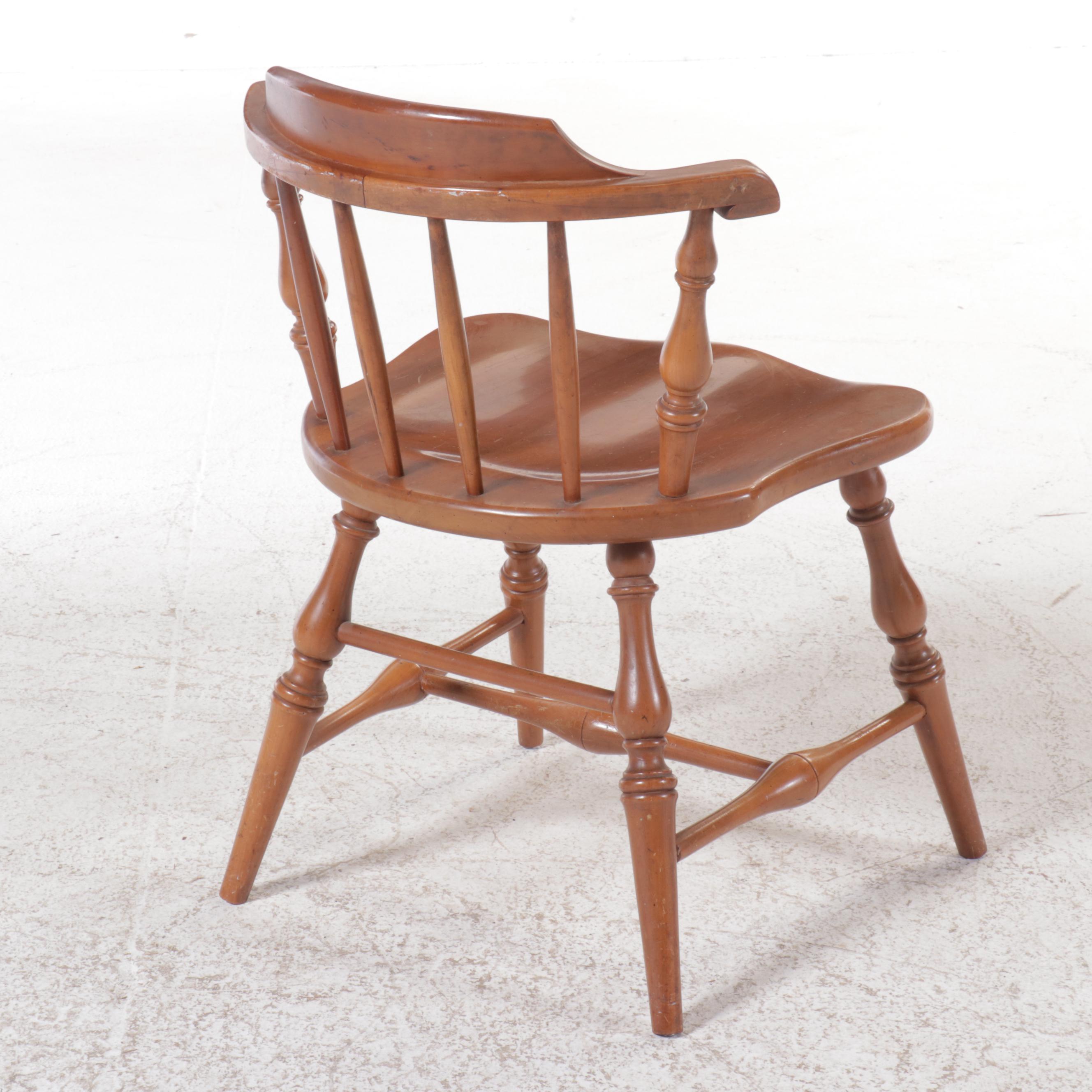 Set of Four Monitor American Emblem Colonial Style Cherry Tavern Chairs