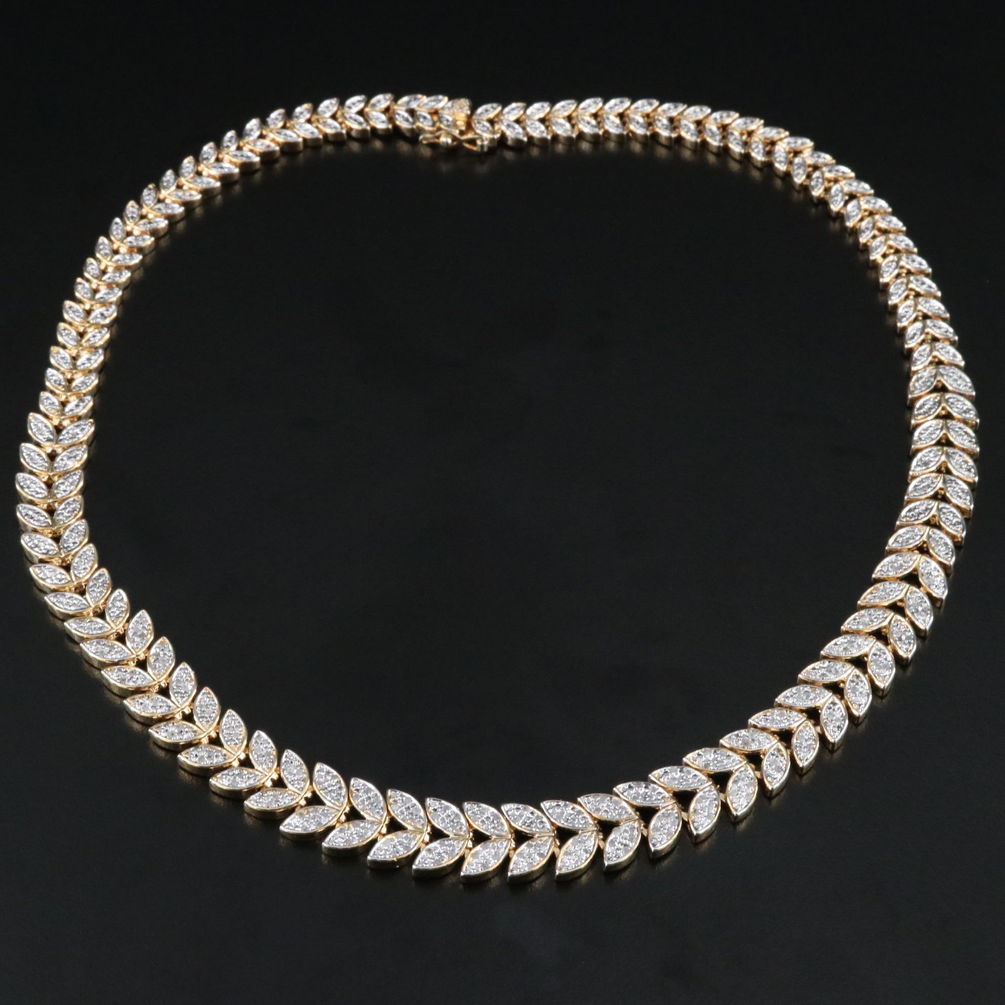 Graduated Diamond Laurel Necklace