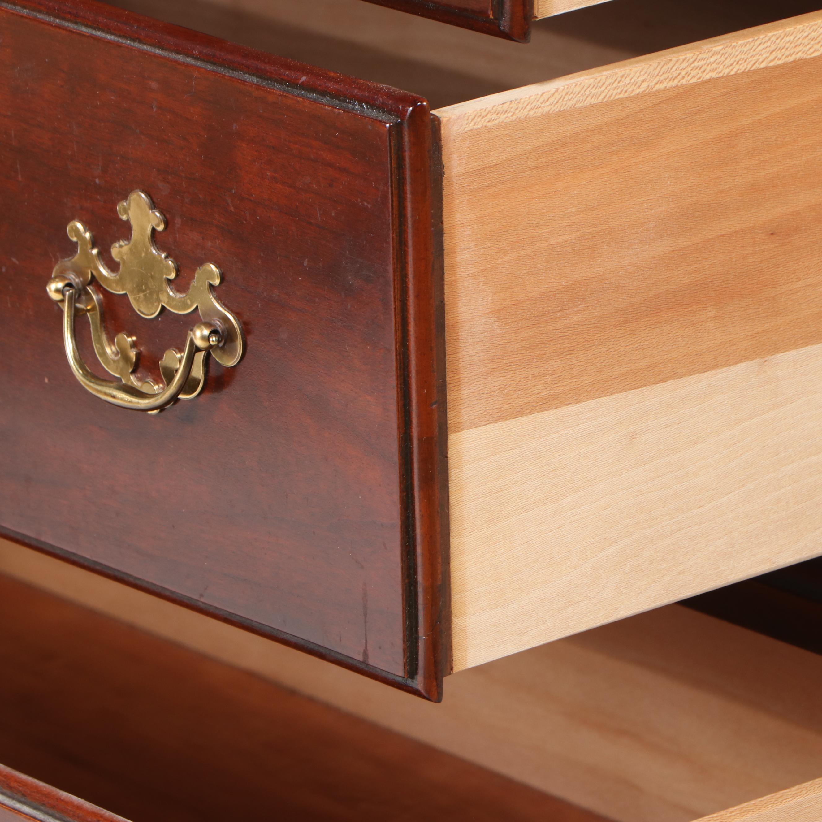 Drexel Chippendale Style Mahogany Finish Chest of Drawers