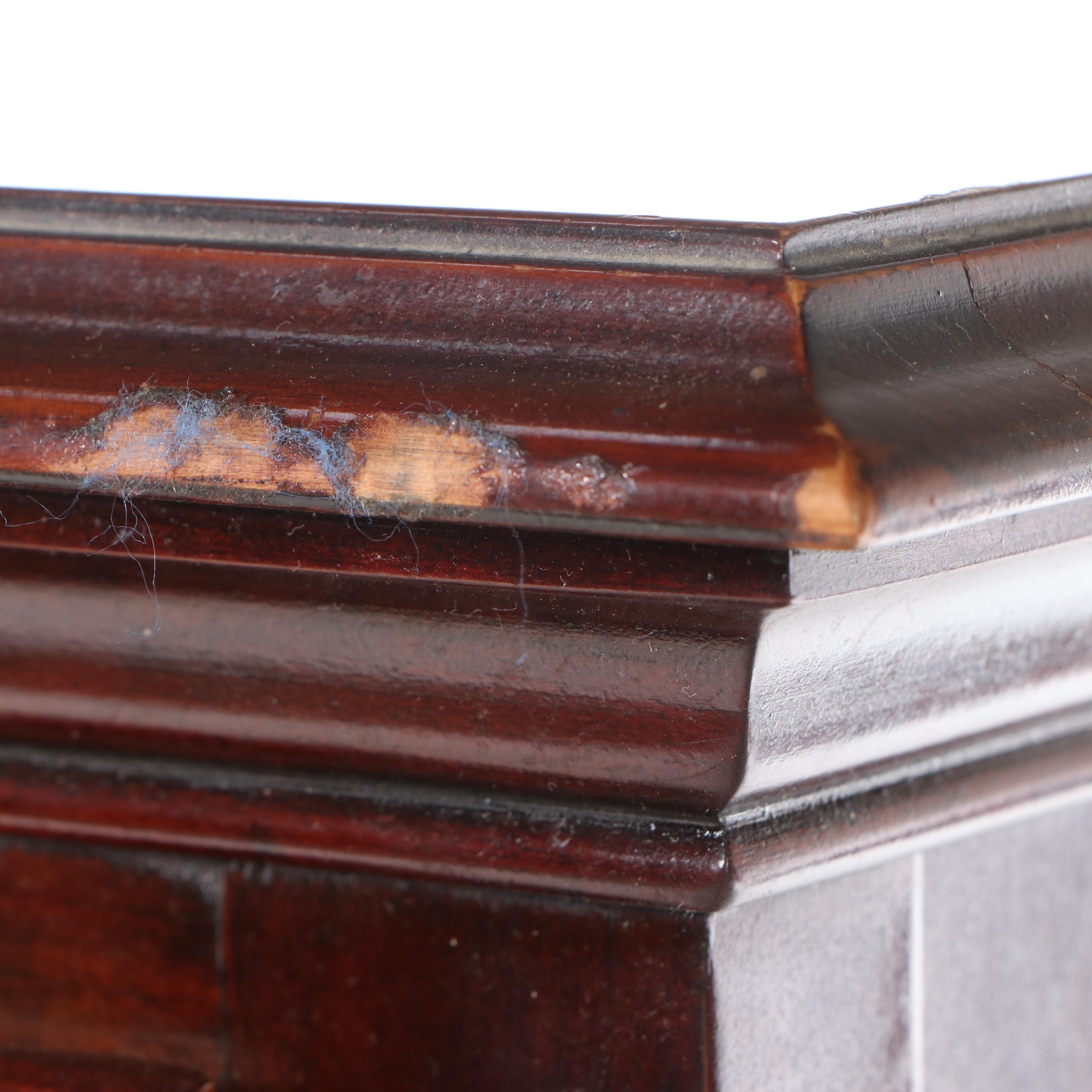 Drexel Chippendale Style Mahogany Finish Chest of Drawers