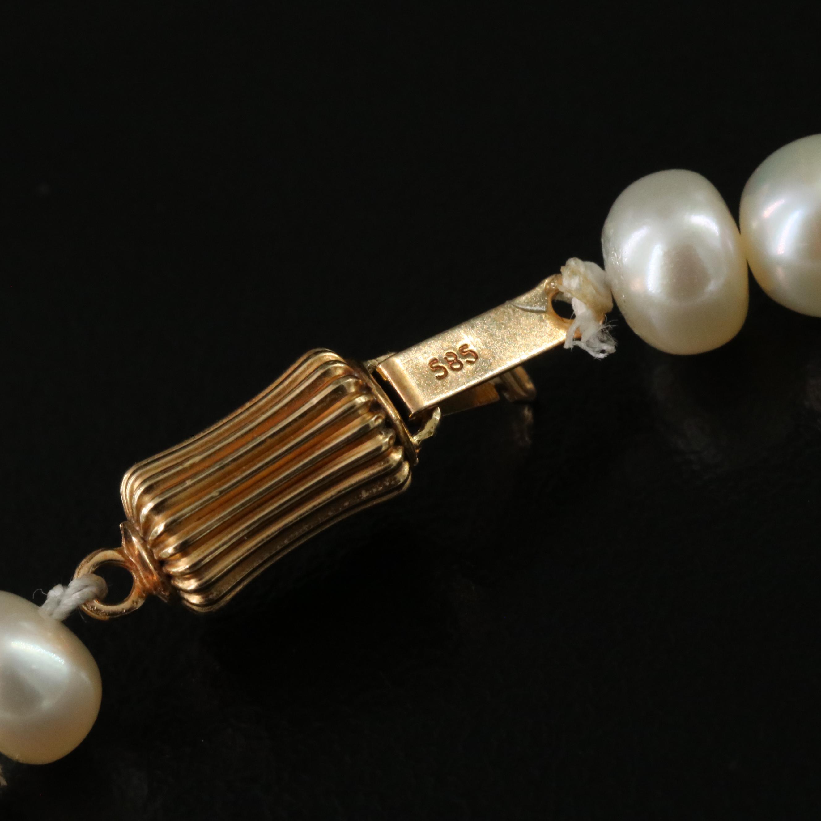 Pearl Necklace with 14K Clasp