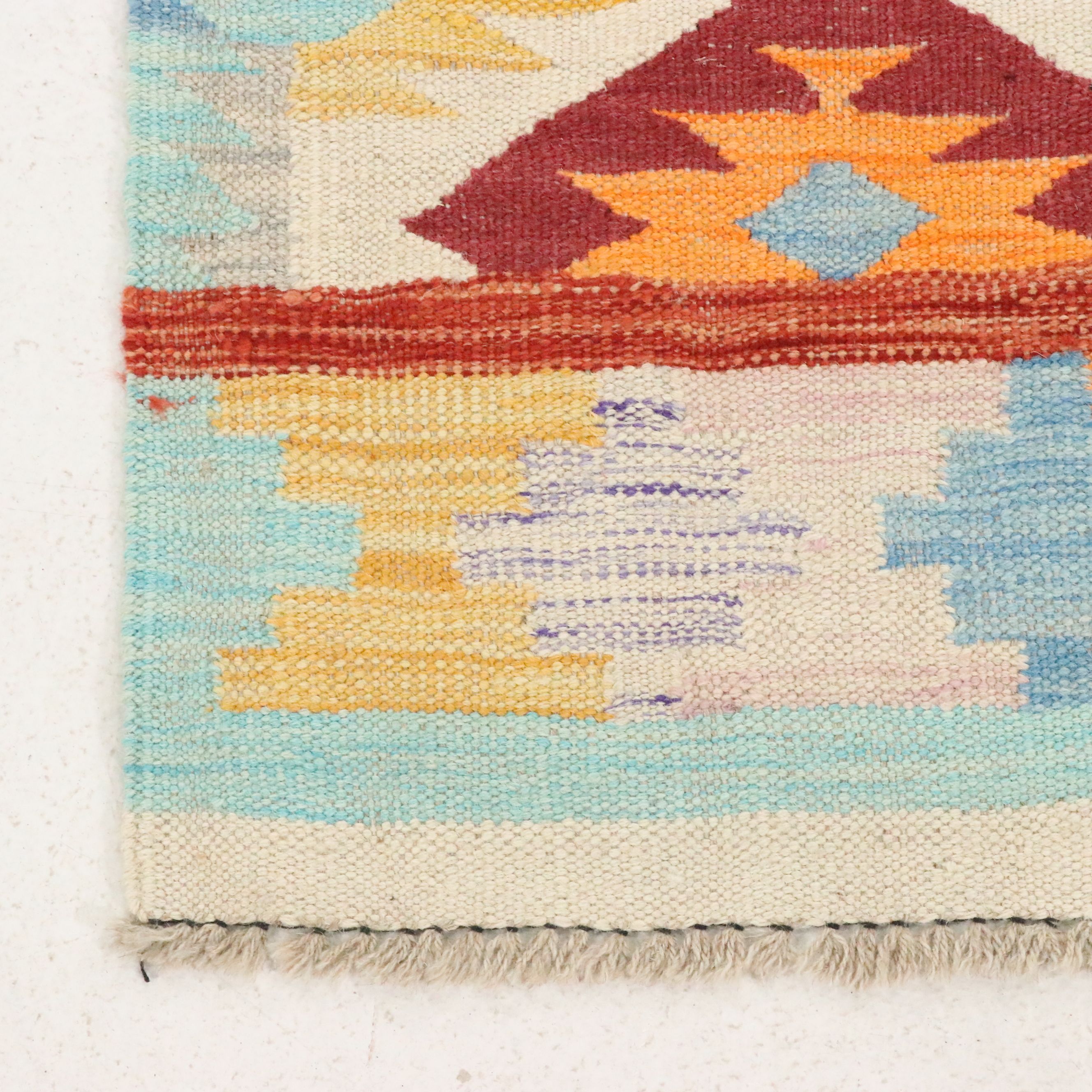 2'8 x 8' Handwoven Pakistani Kilim Carpet Runner