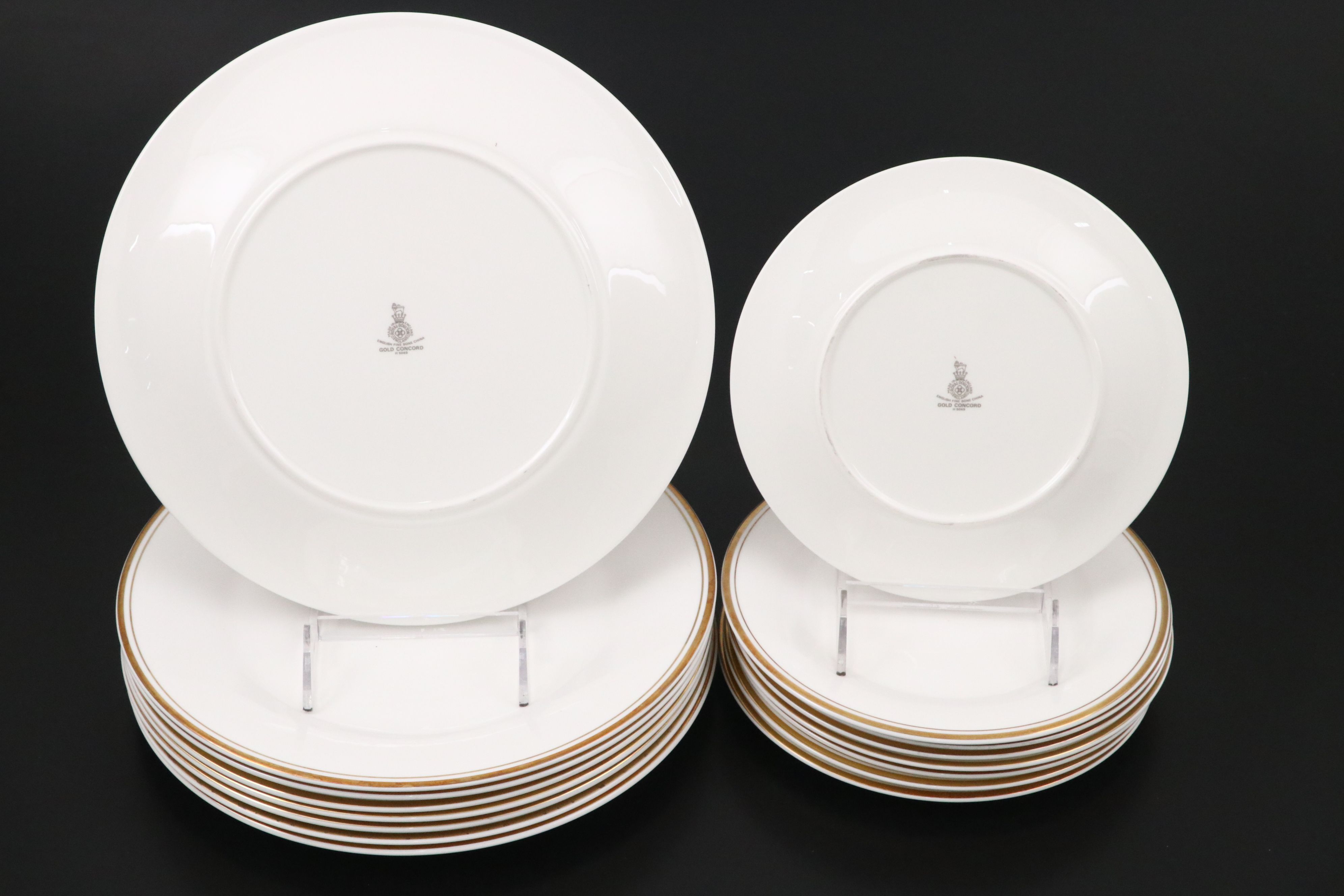 Royal Doulton "Gold Concord" Bone China Dinnerware
