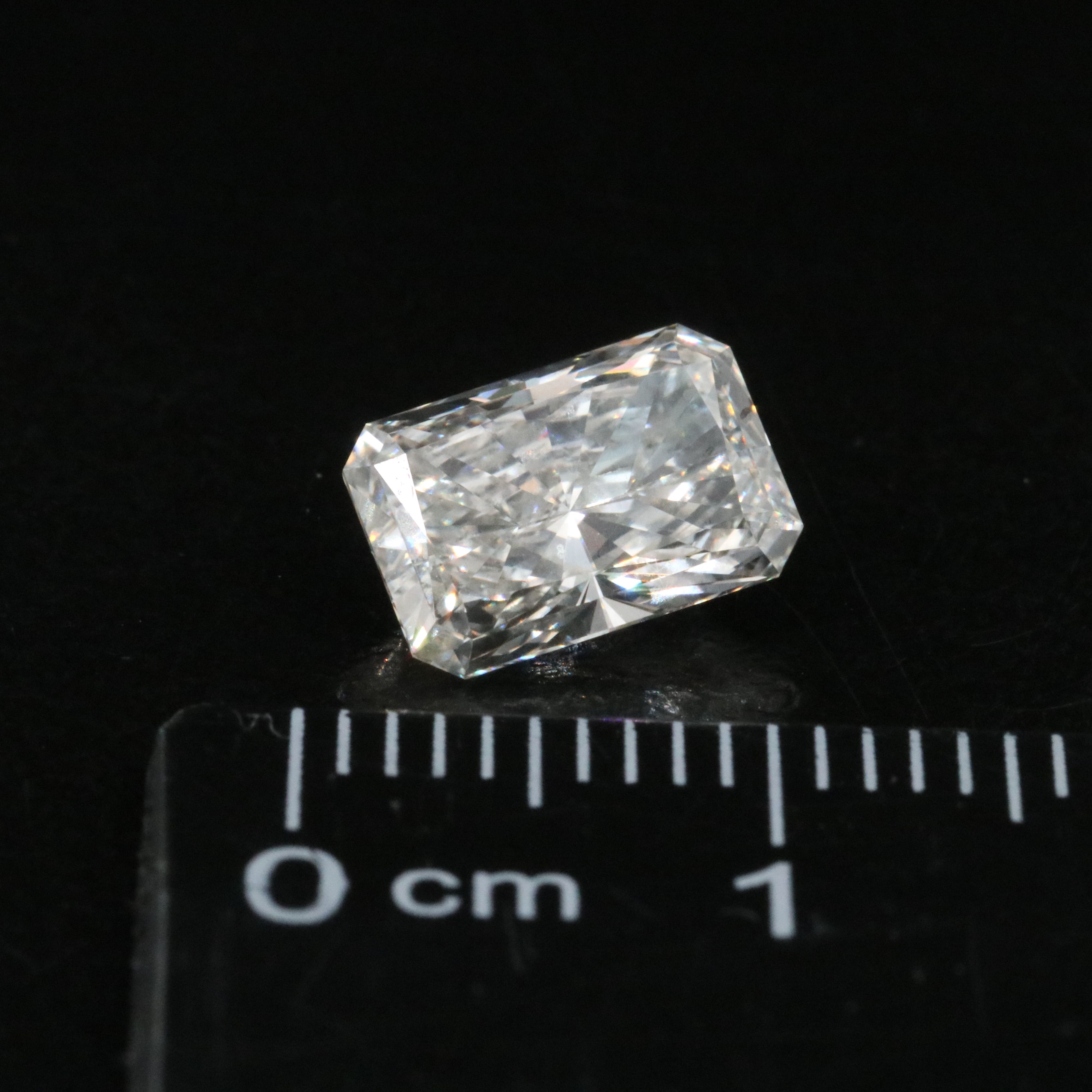 Loose 1.90 CT Lab Grown Diamond with IGI Report