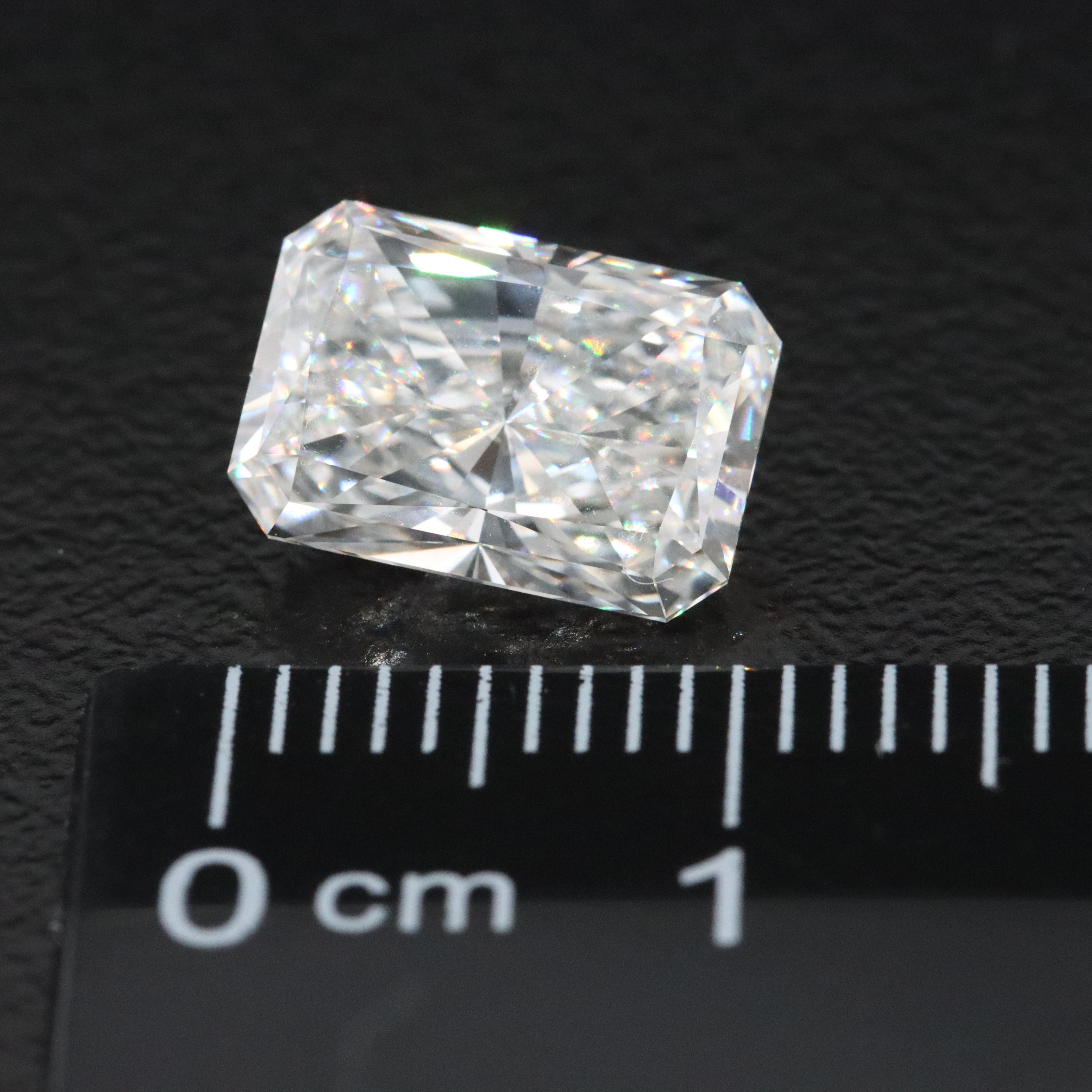 Loose 3.03 CT Lab Grown Diamond with IGI Report