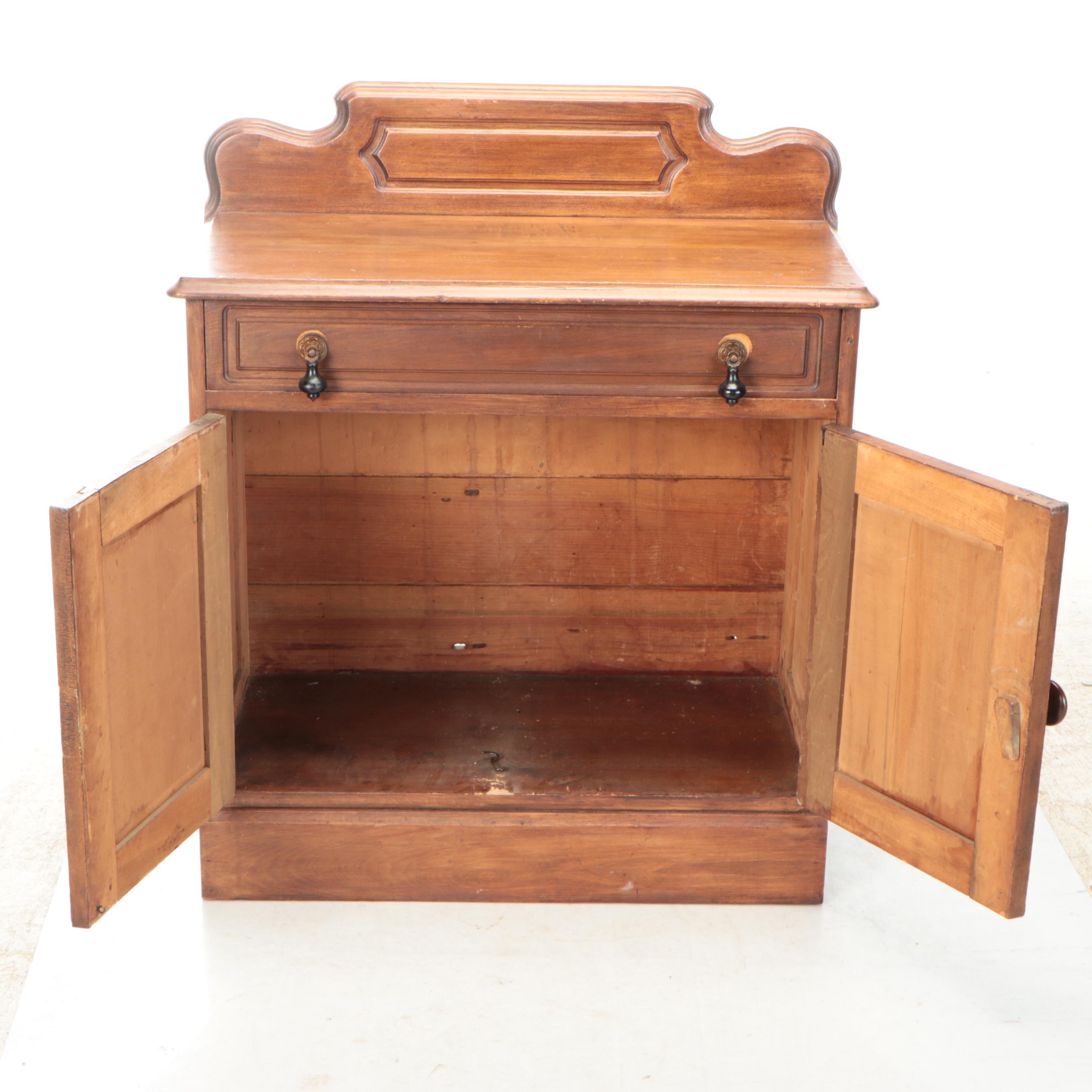 American Primitive Pine Cabinet, Early 20th Century