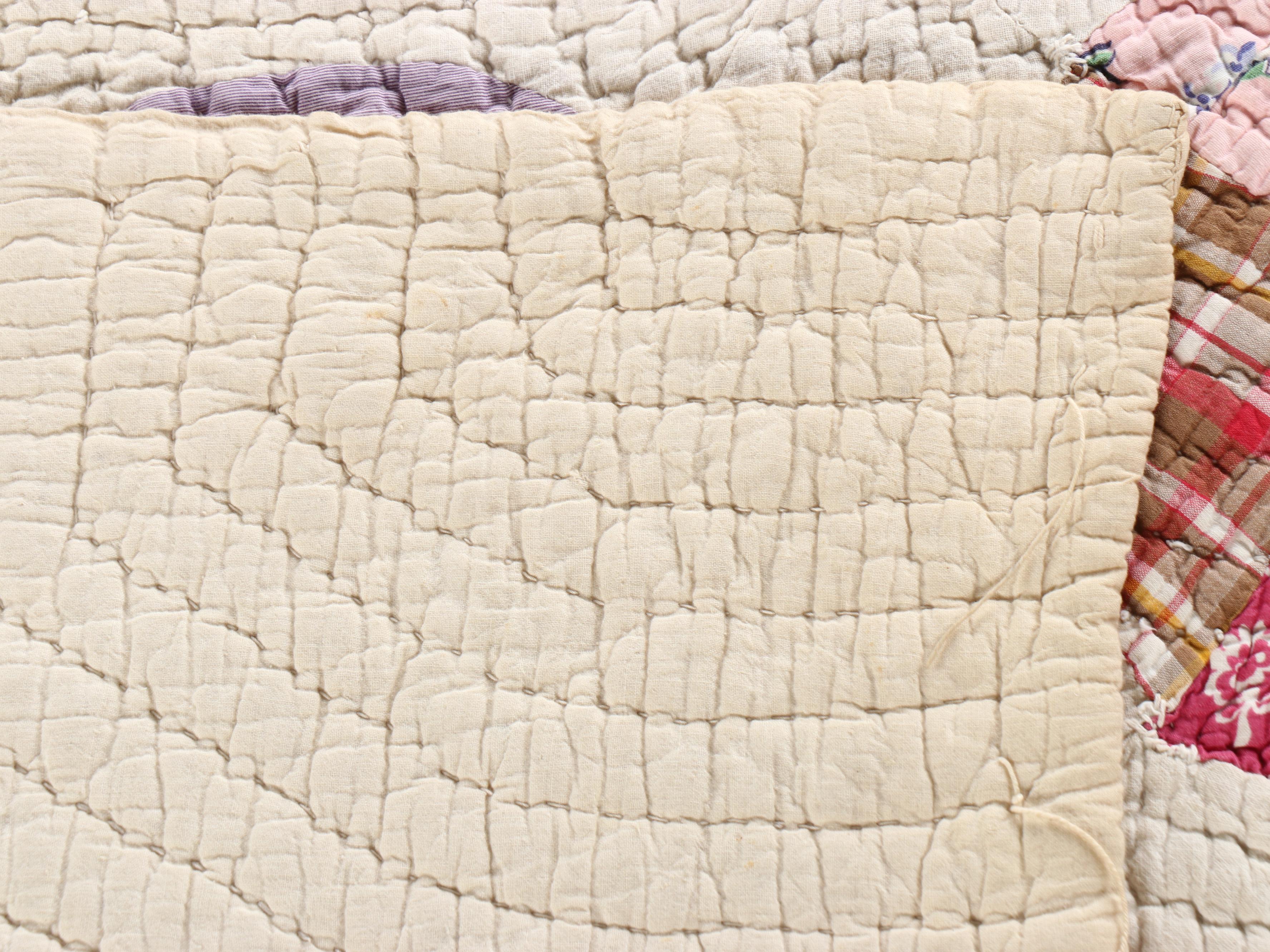 Handmade "Quarter Circle" Block Quilt