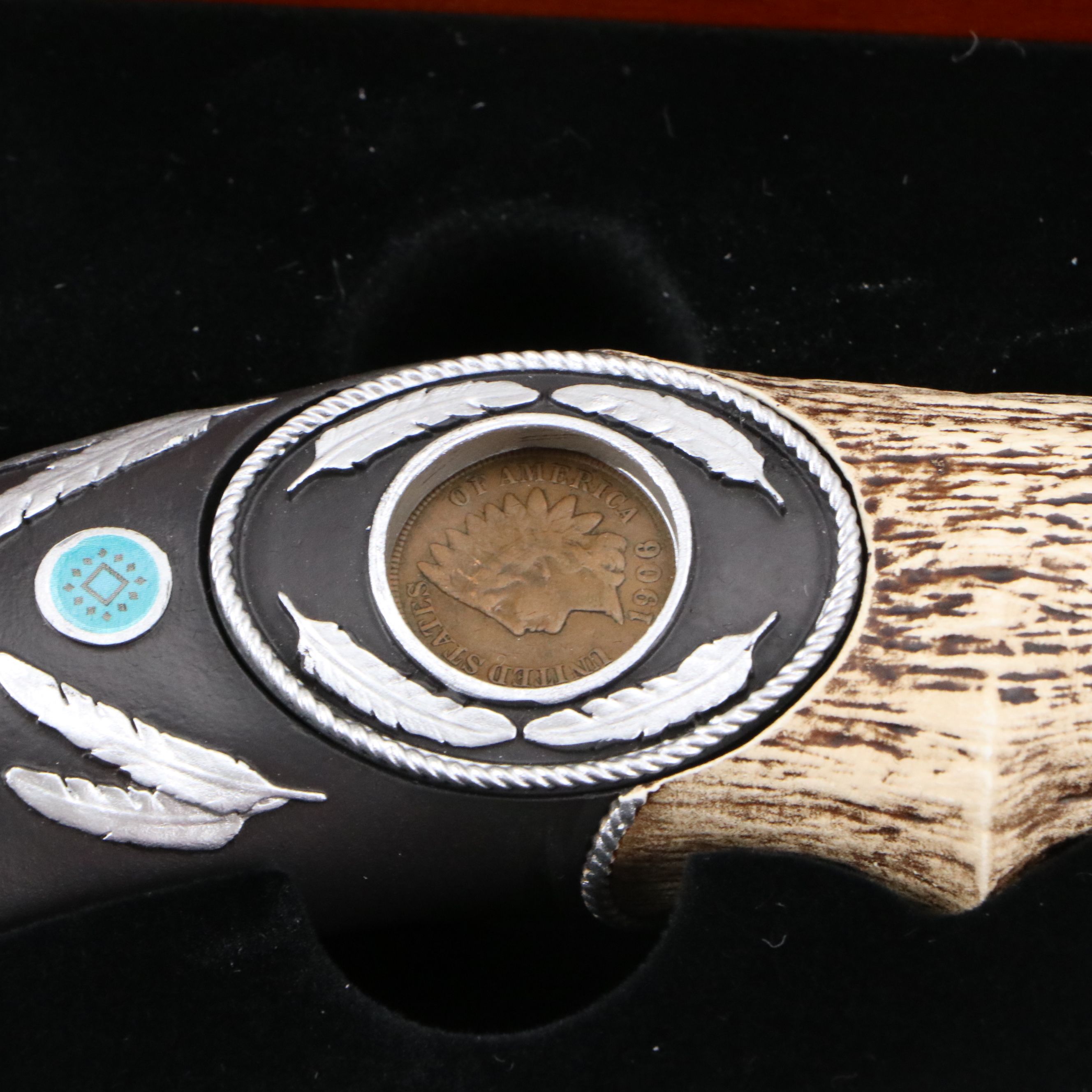 Danbury Mint Indian Head Penny Bowie Knife Set with Pictorial Blade Etching