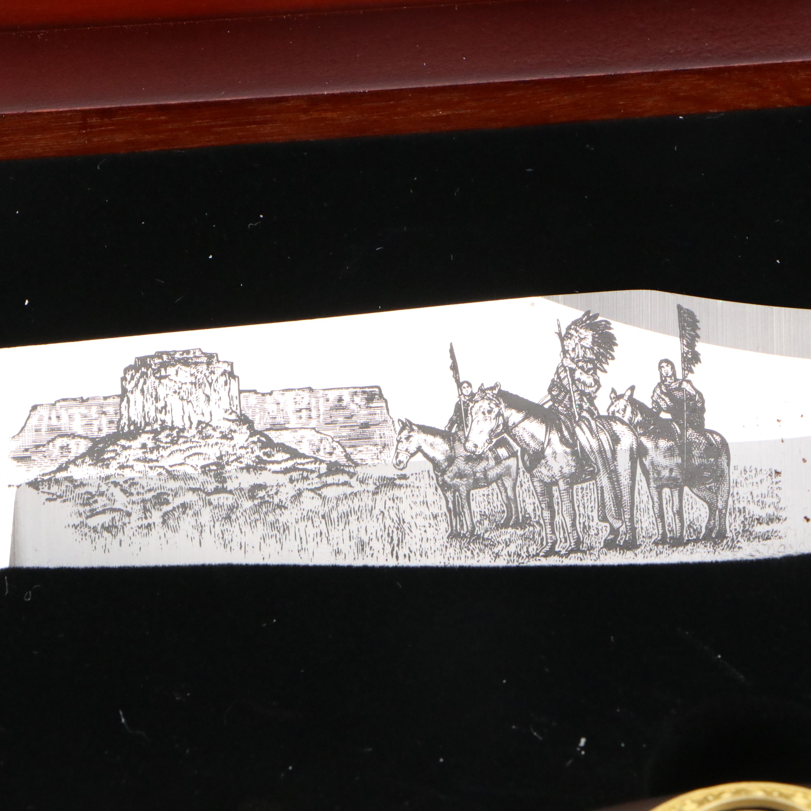 Danbury Mint Buffalo Nickel Bowie Knife Set with Pictorial Blade Etching