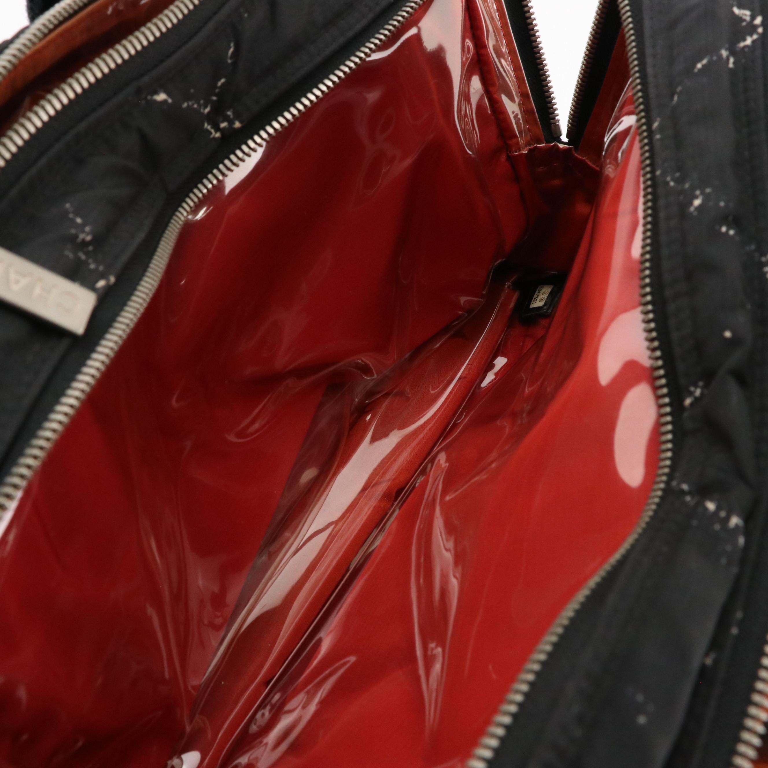 Chanel Travel Ligne Toiletry Tote Bag in Black/White