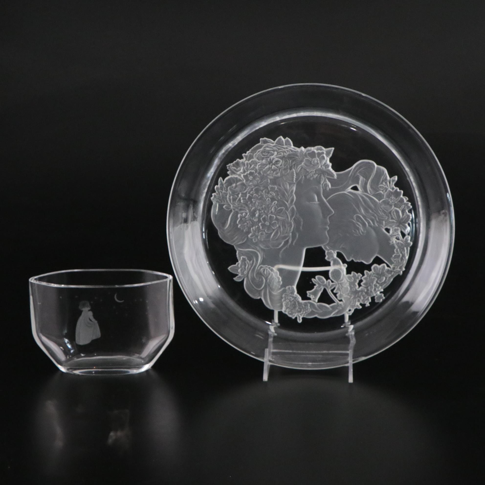 Orrefors "Wish to the Moon" Vase & Luciana Roselli for Lalique Crystal Plate