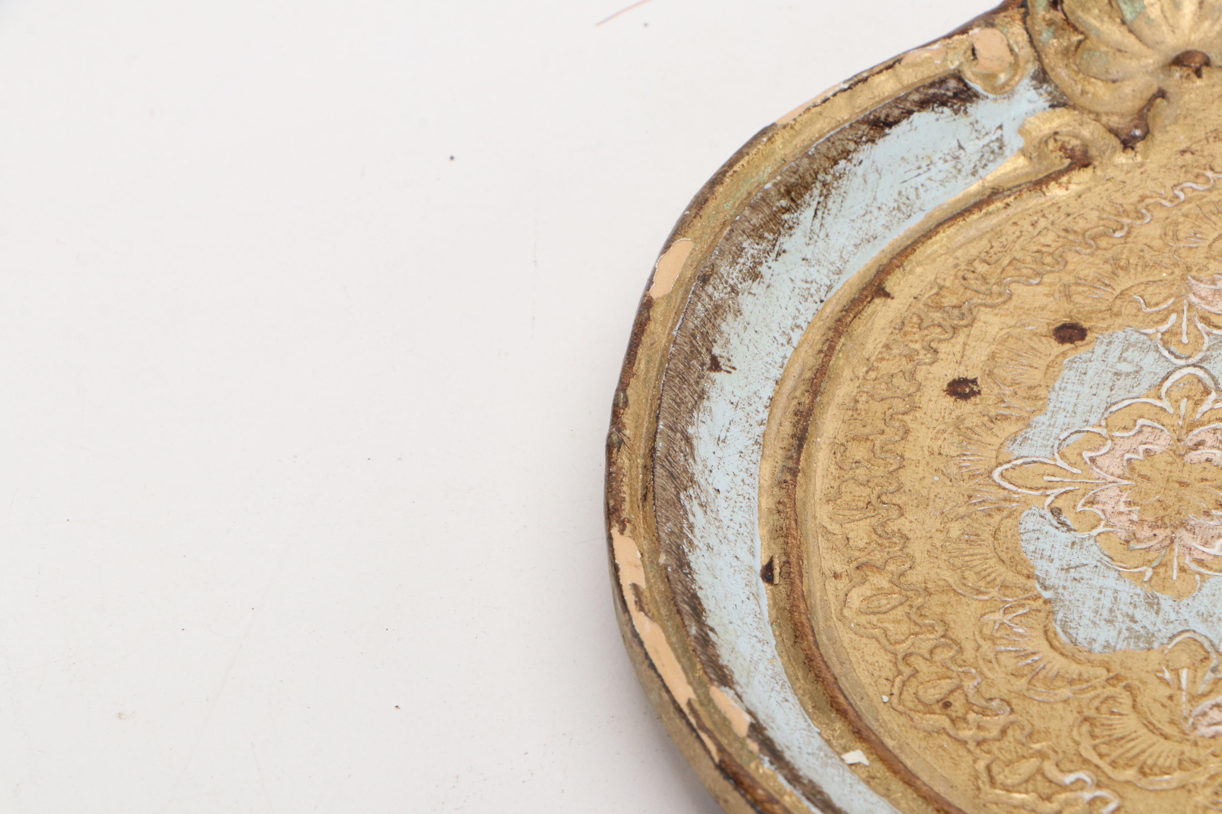 Florentine Armorial Papier-Mâché Bookends and Tray with Other Wooden Tray