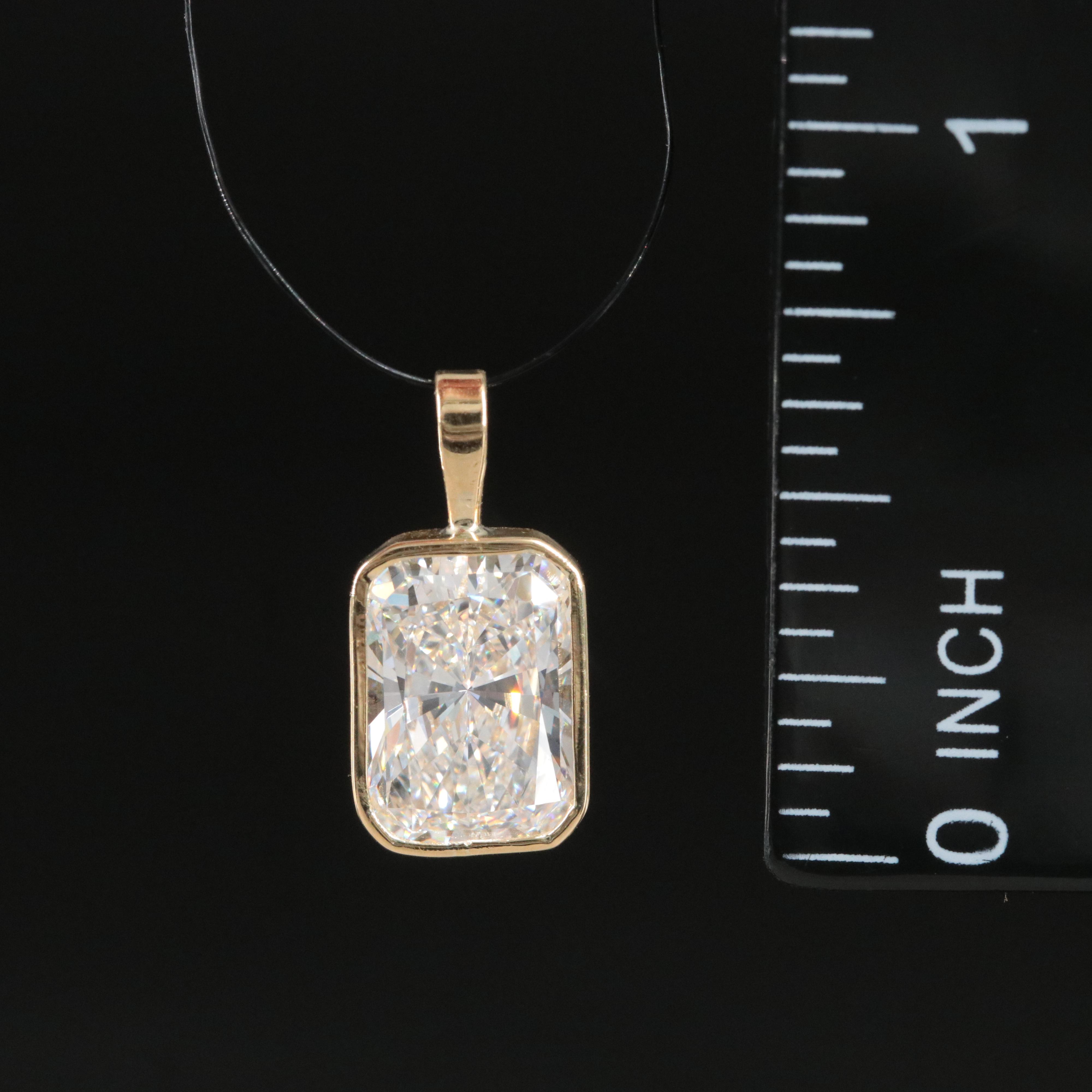 18K 3.04 CT Lab Grown Diamond Pendant with IGI Report