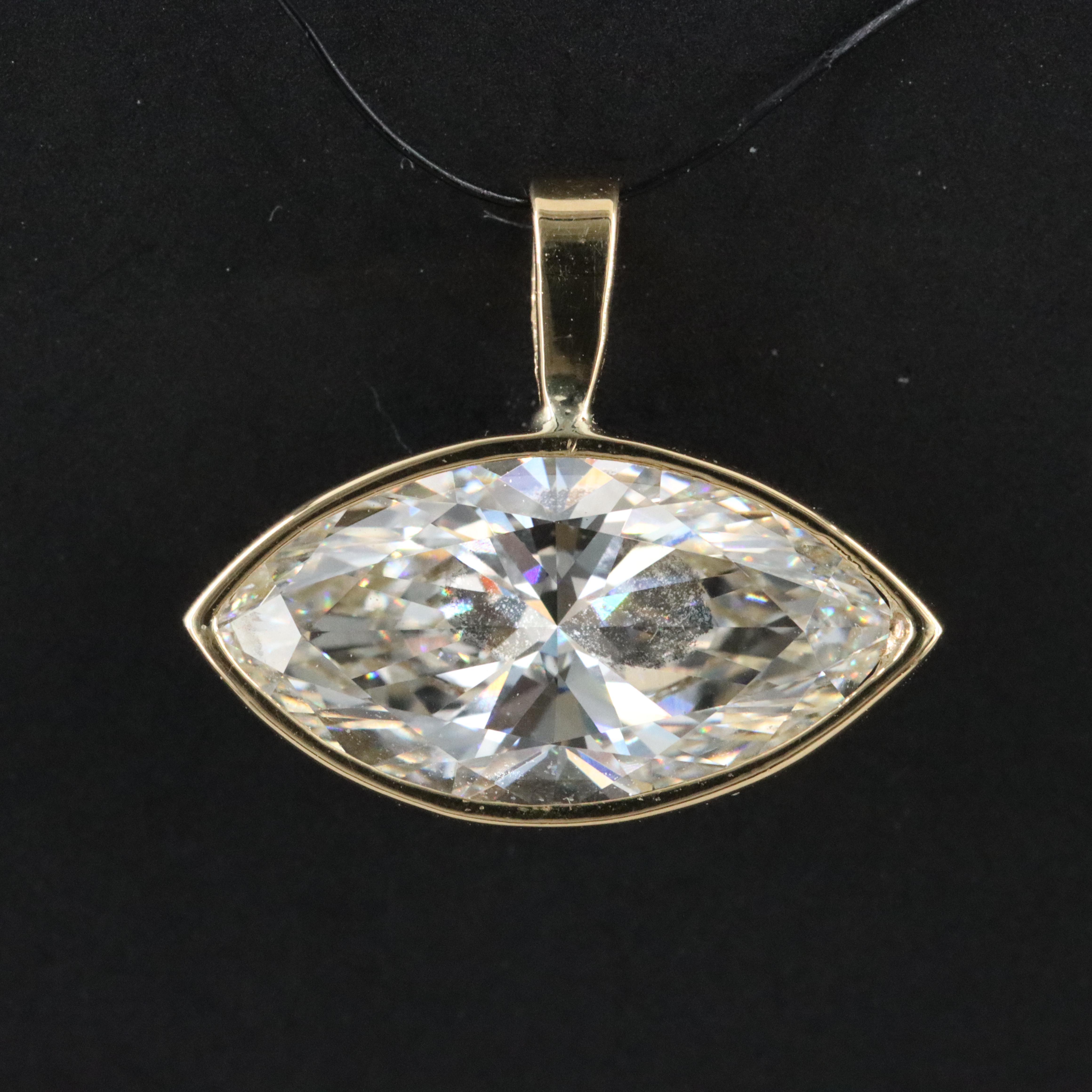 18K 3.09 CT Lab Grown Diamond Pendant with IGI Report