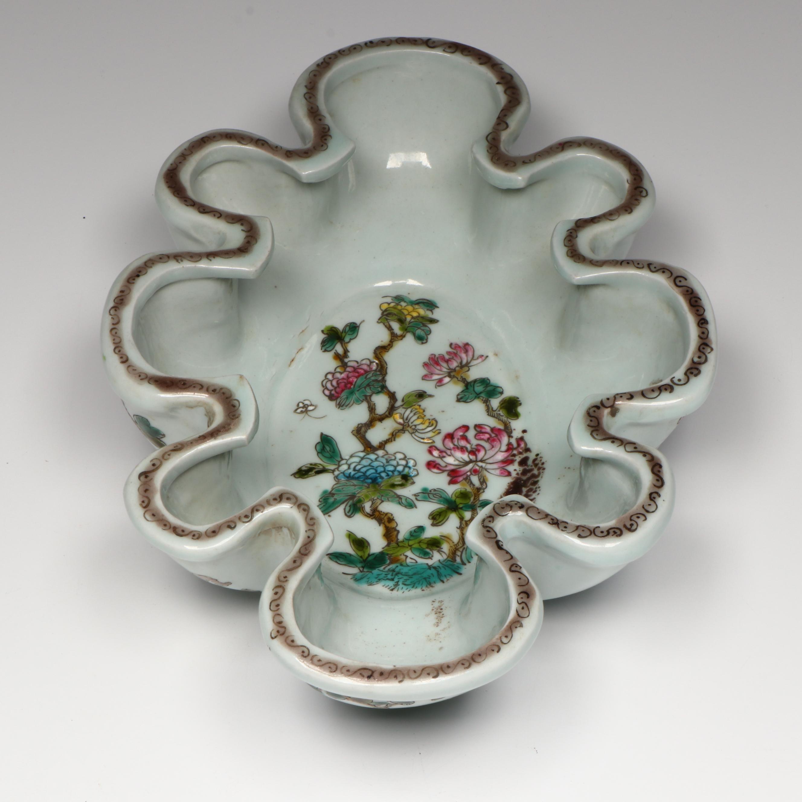 Antique Chinese Kangxi Porcelain Lobed Bowl