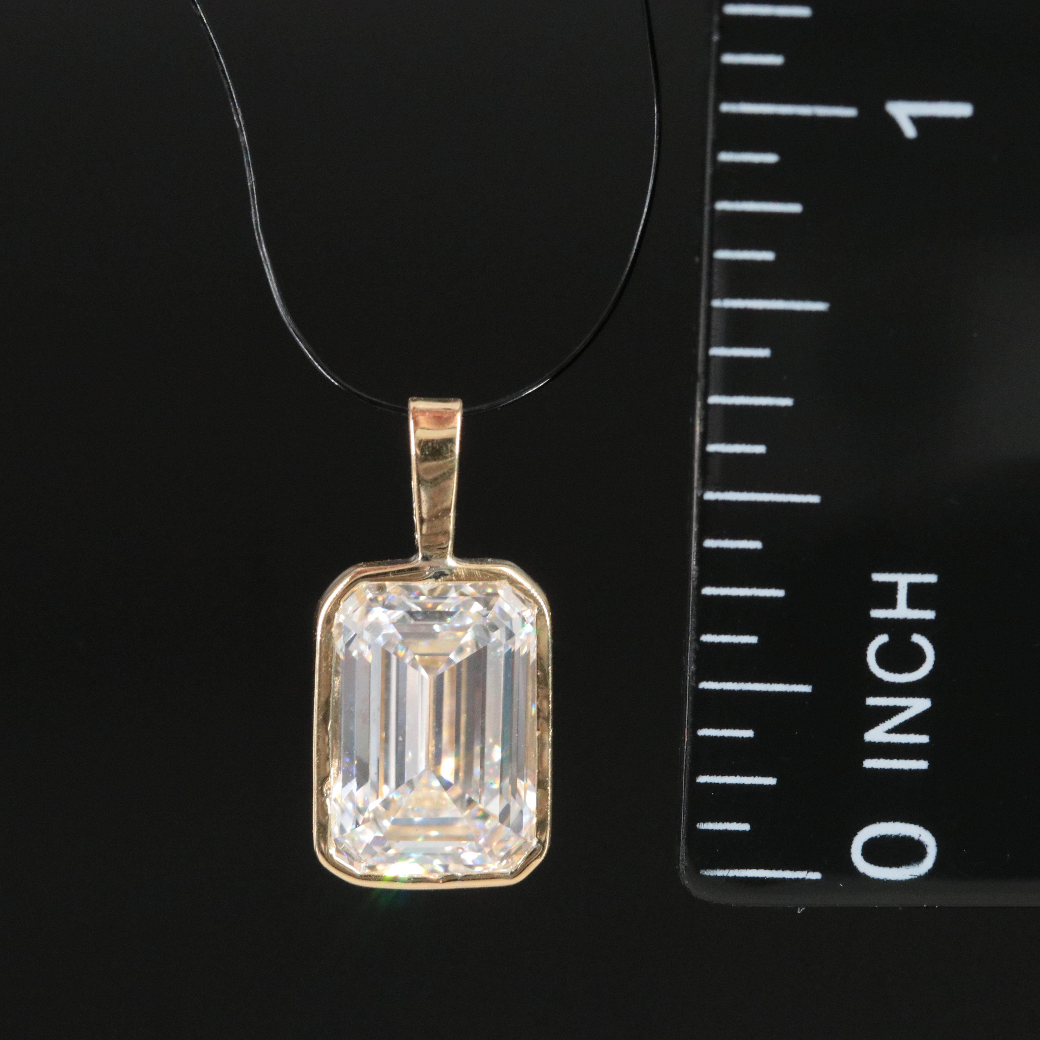 18K 3.07 CT Lab Grown Diamond Pendant with IGI Report