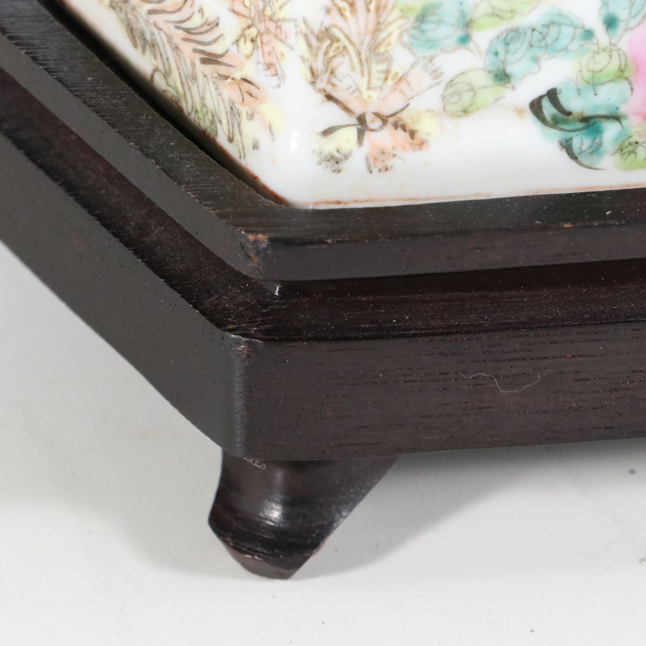 Chinese Porcelain Hu Vase Lamp with Pomegranate Handles & Silk Shade