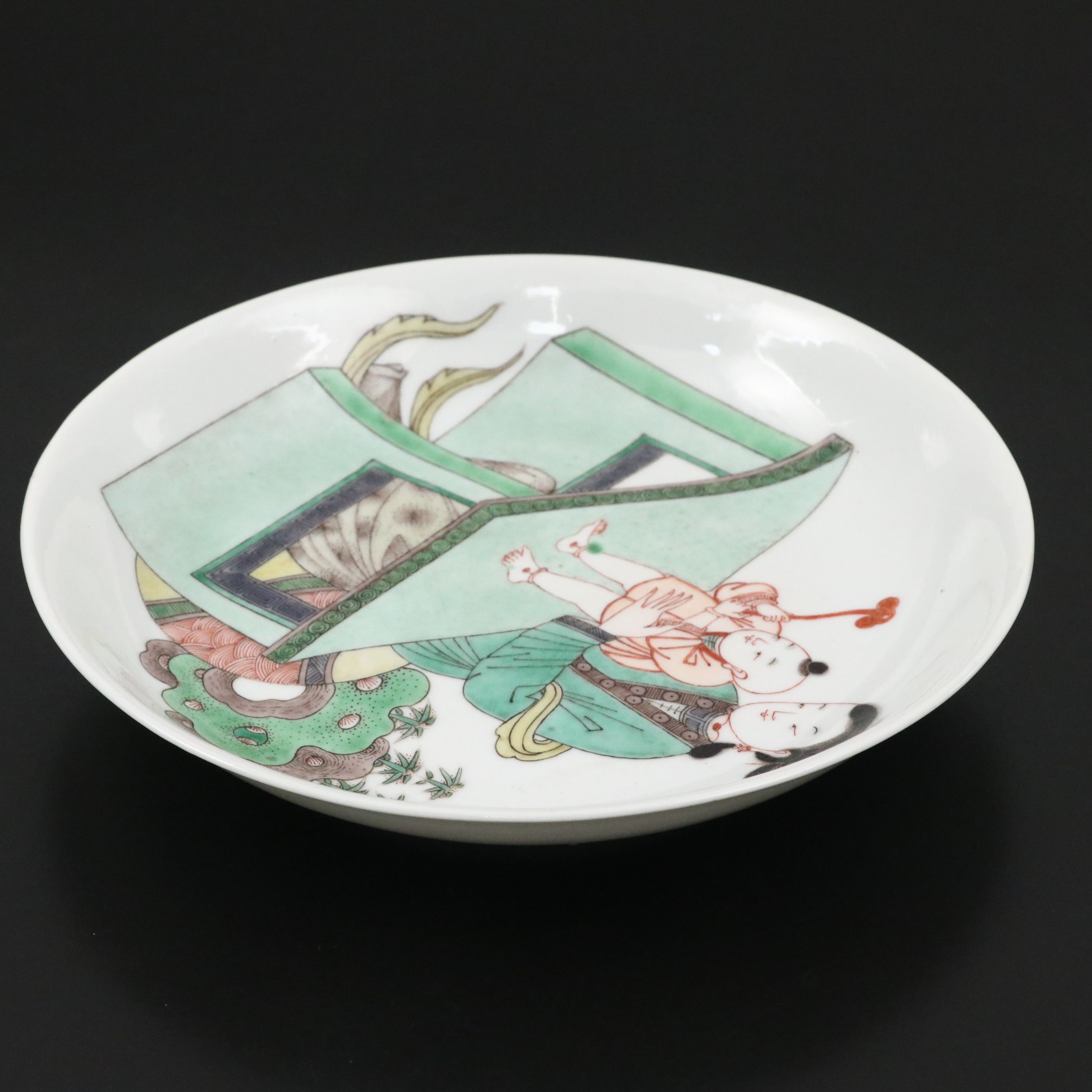 Chinese Kangxi Period Famille Verte Mother and Child Porcelain Bowl