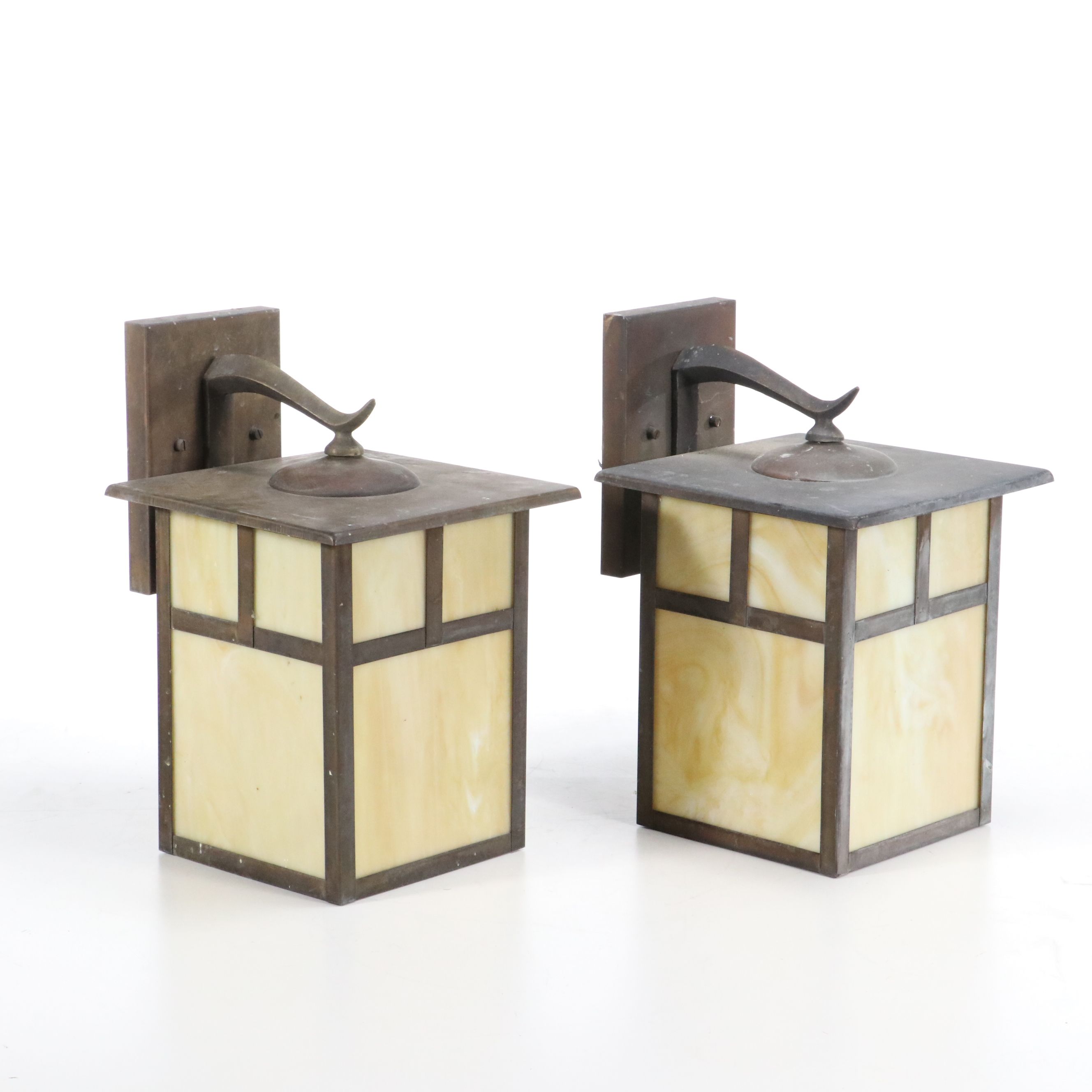 Mission Style Bronzed Metal and Butterscotch Slag Glass Wall Lanterns, 21st C.
