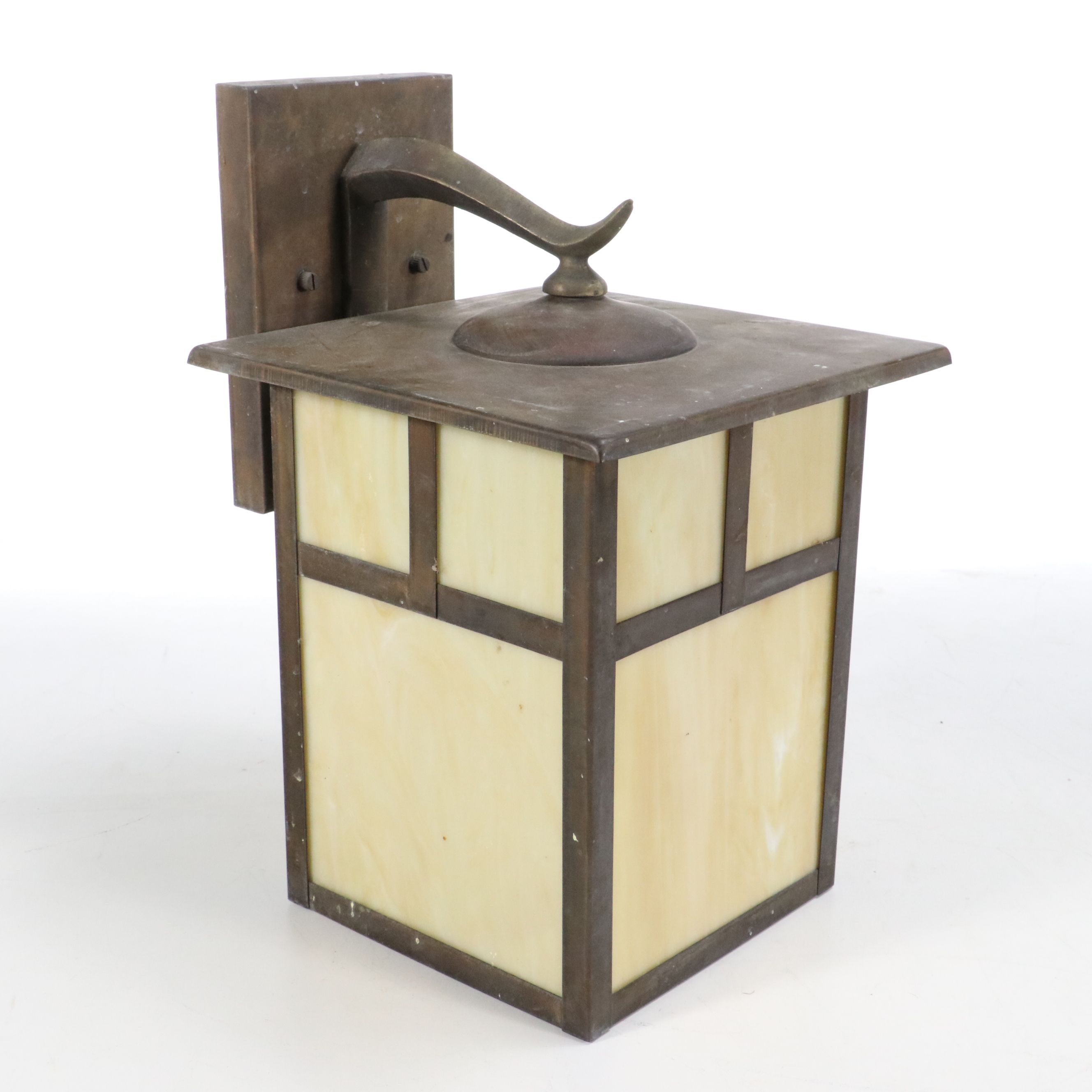 Mission Style Bronzed Metal and Butterscotch Slag Glass Wall Lanterns, 21st C.