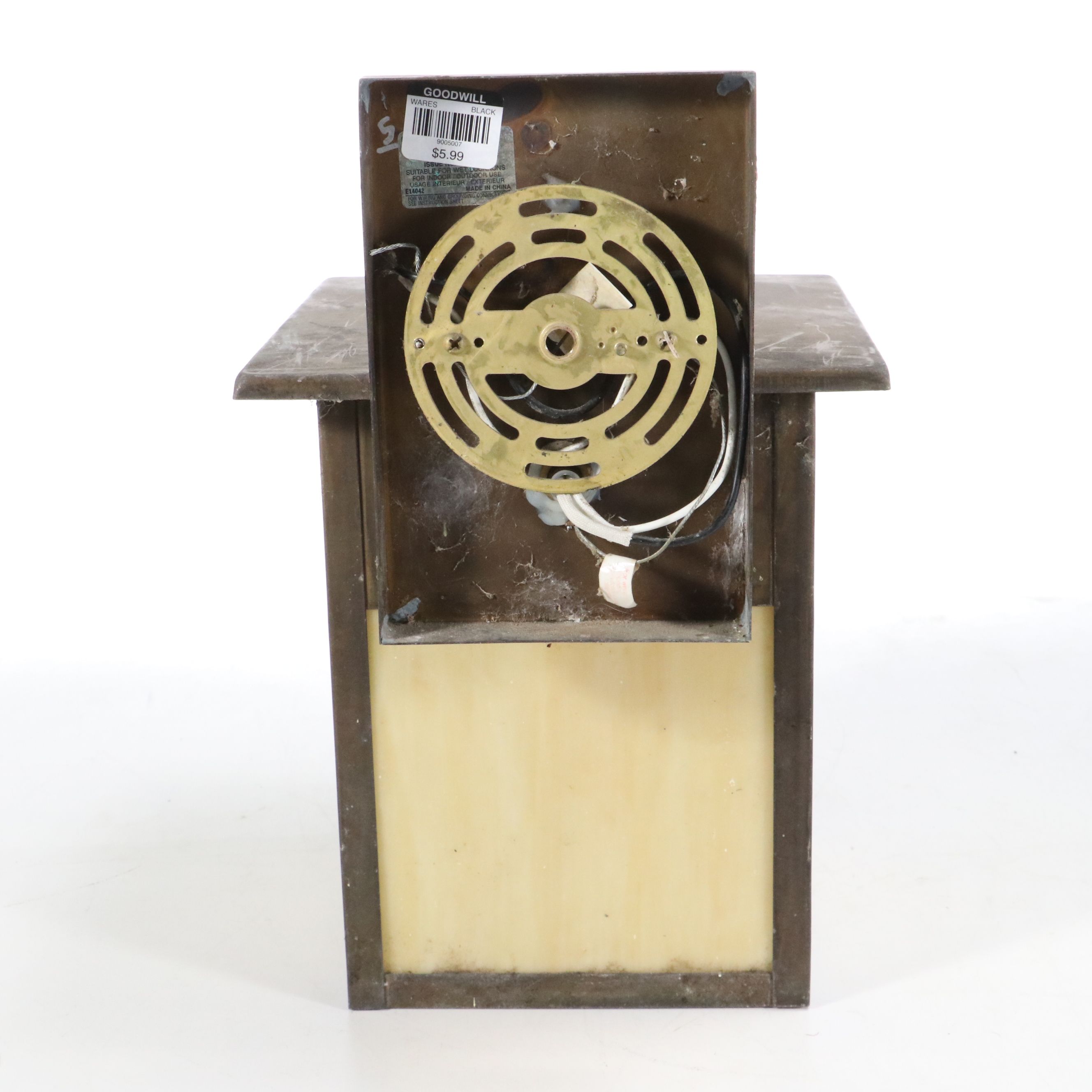 Mission Style Bronzed Metal and Butterscotch Slag Glass Wall Lanterns, 21st C.