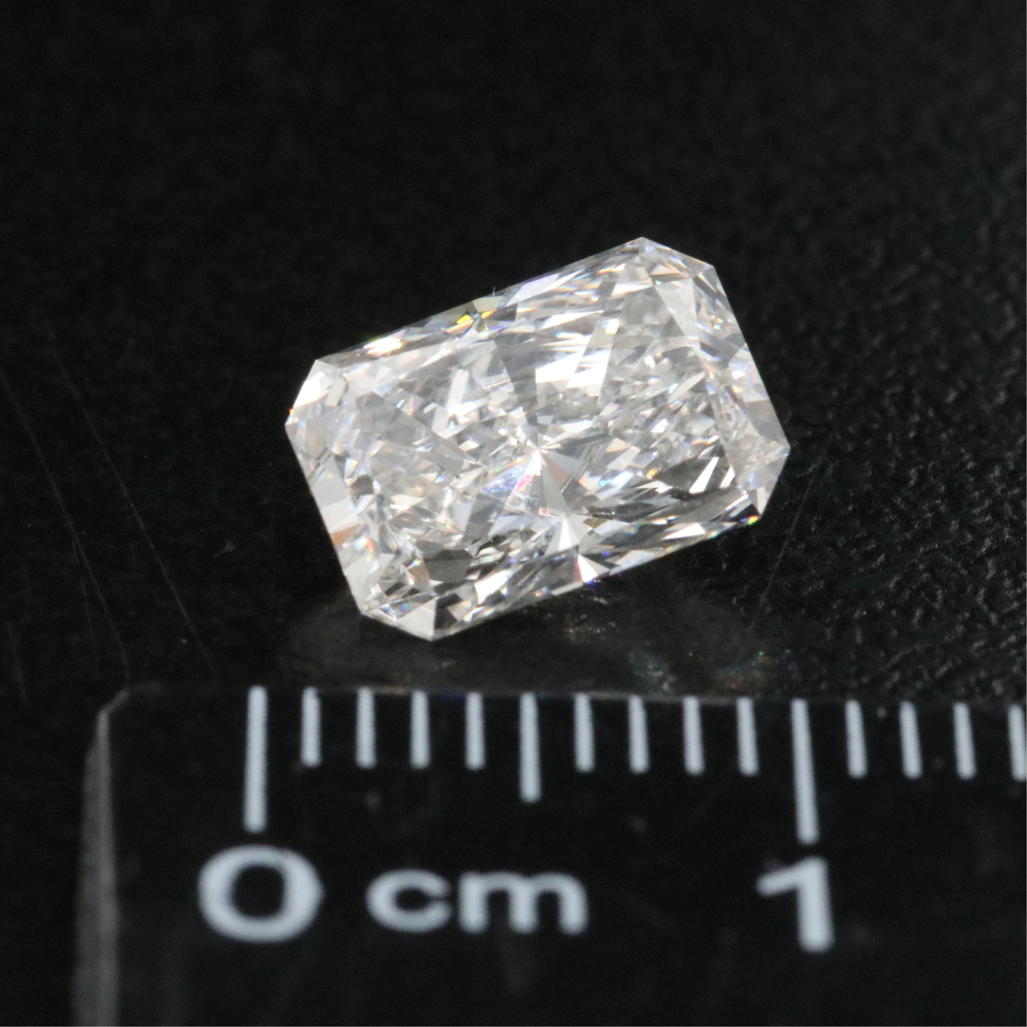 Loose 1.86 CT Lab Grown Diamond with IGI Report