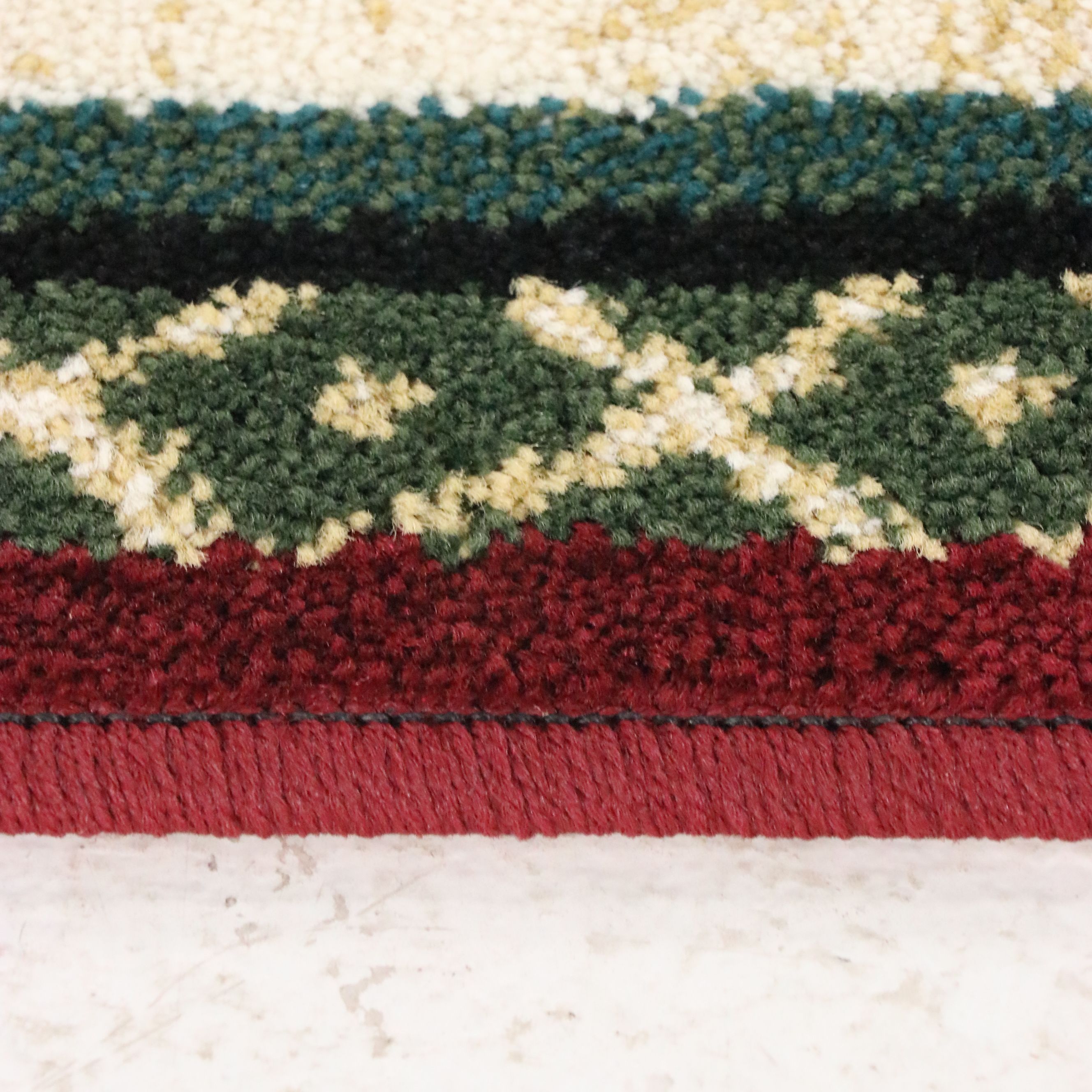 3'3 x 4'7 Machine Made Shaw "Santa" Holiday Accent Rug