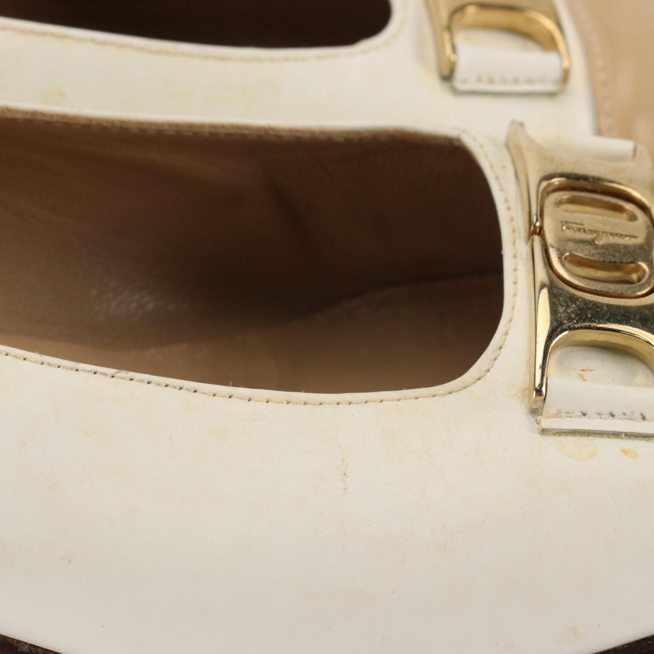 Salvatore Ferragamo Vintage Vara Bow and Gancini Low-Heeled Shoes in Leather