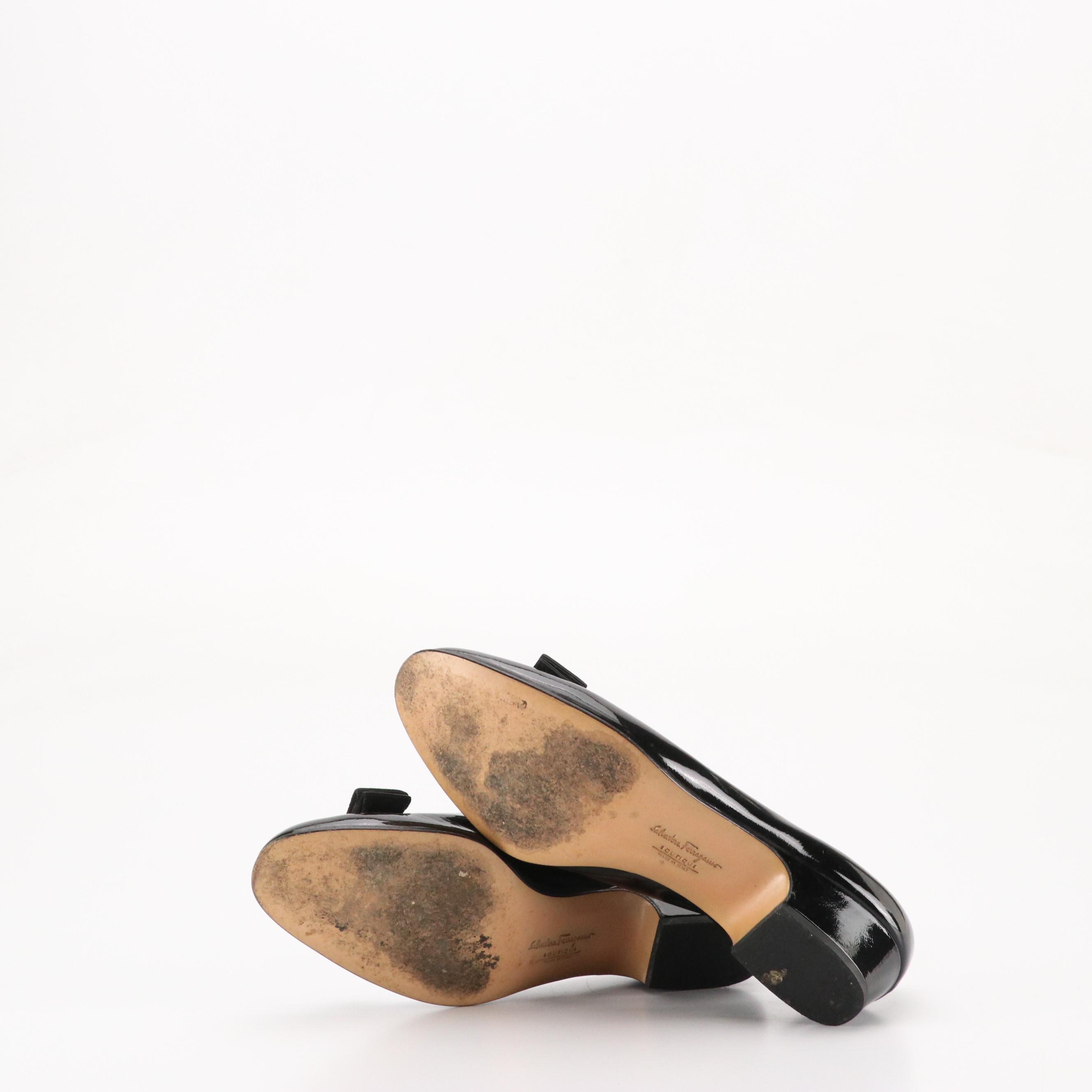 Salvatore Ferragamo Vintage Vara Bow and Gancini Low-Heeled Shoes in Leather