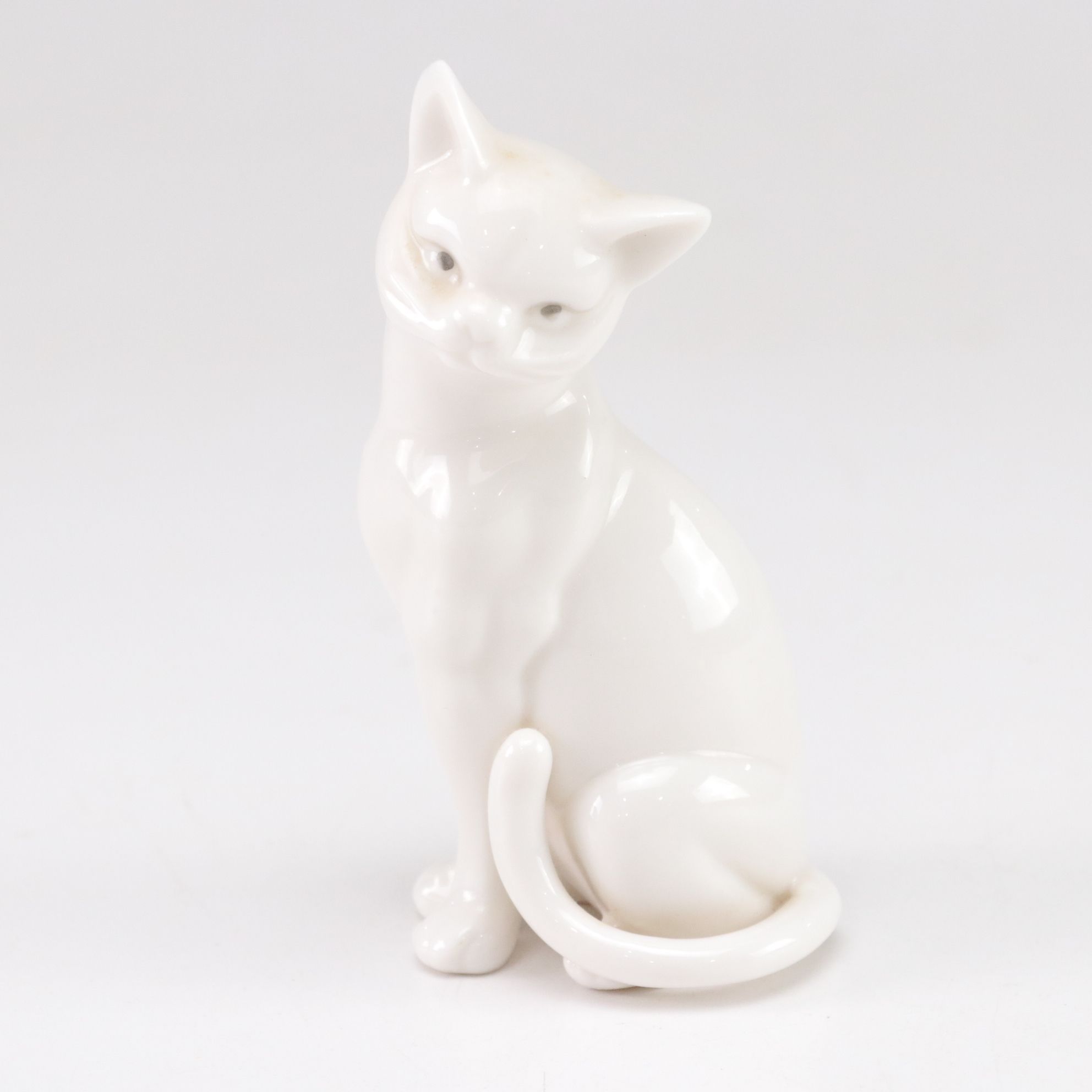 Fenton Cardinal Milk Glass Bud Vase with Ardalt Cat Figurine and More