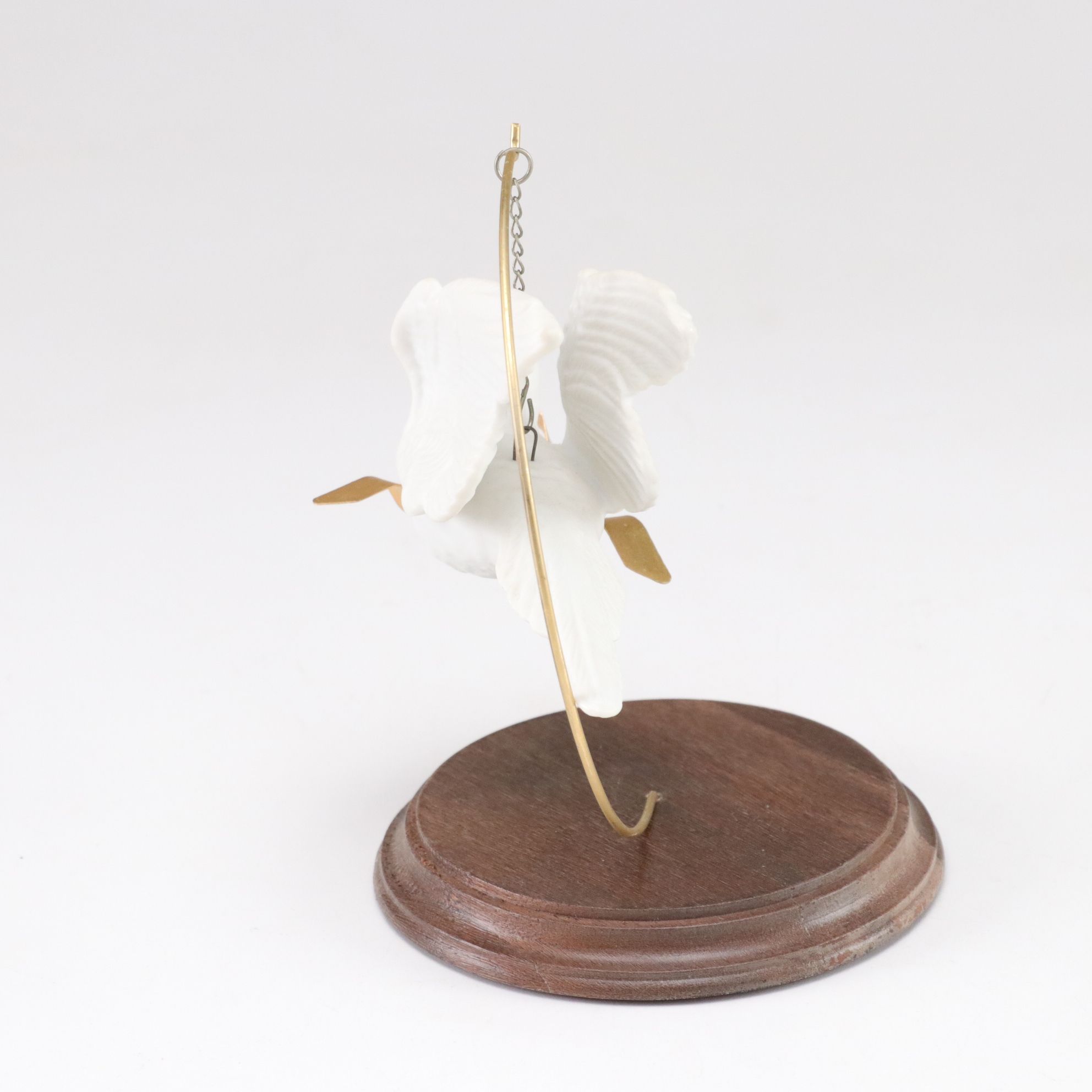 Fenton Cardinal Milk Glass Bud Vase with Ardalt Cat Figurine and More