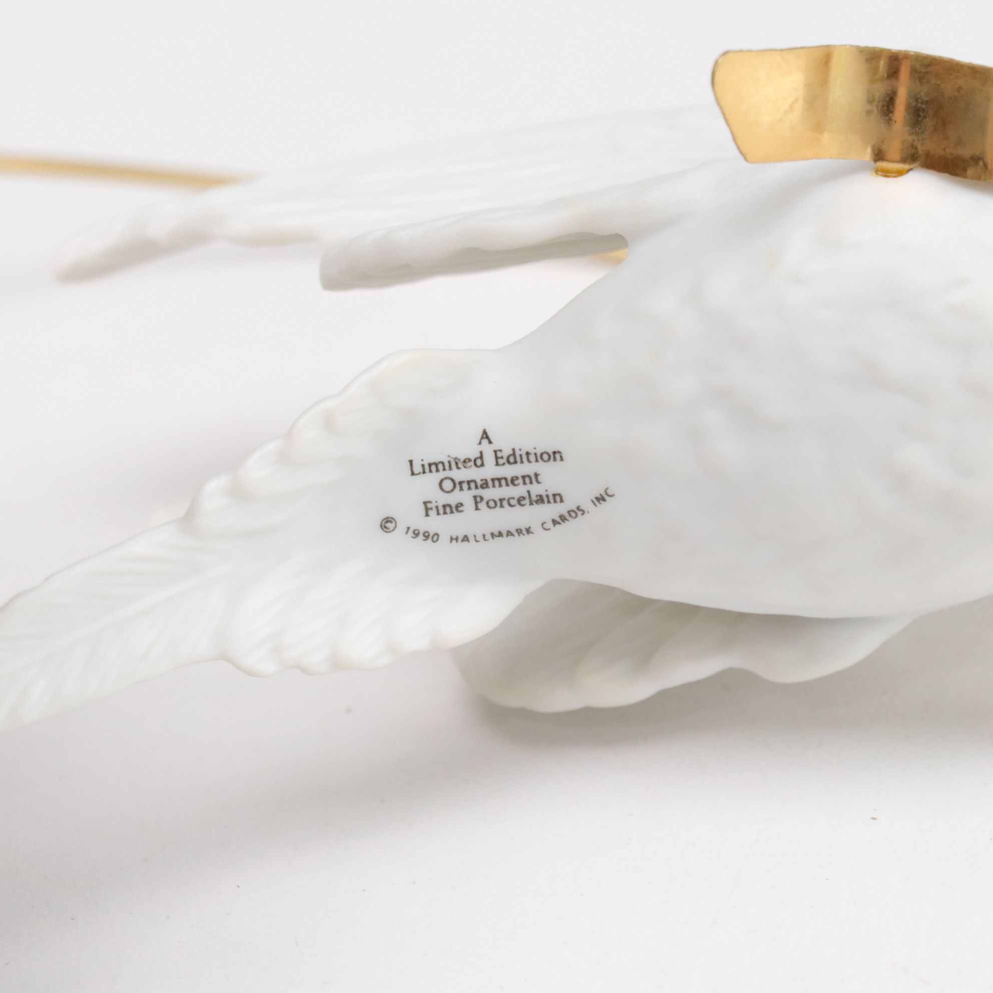 Fenton Cardinal Milk Glass Bud Vase with Ardalt Cat Figurine and More