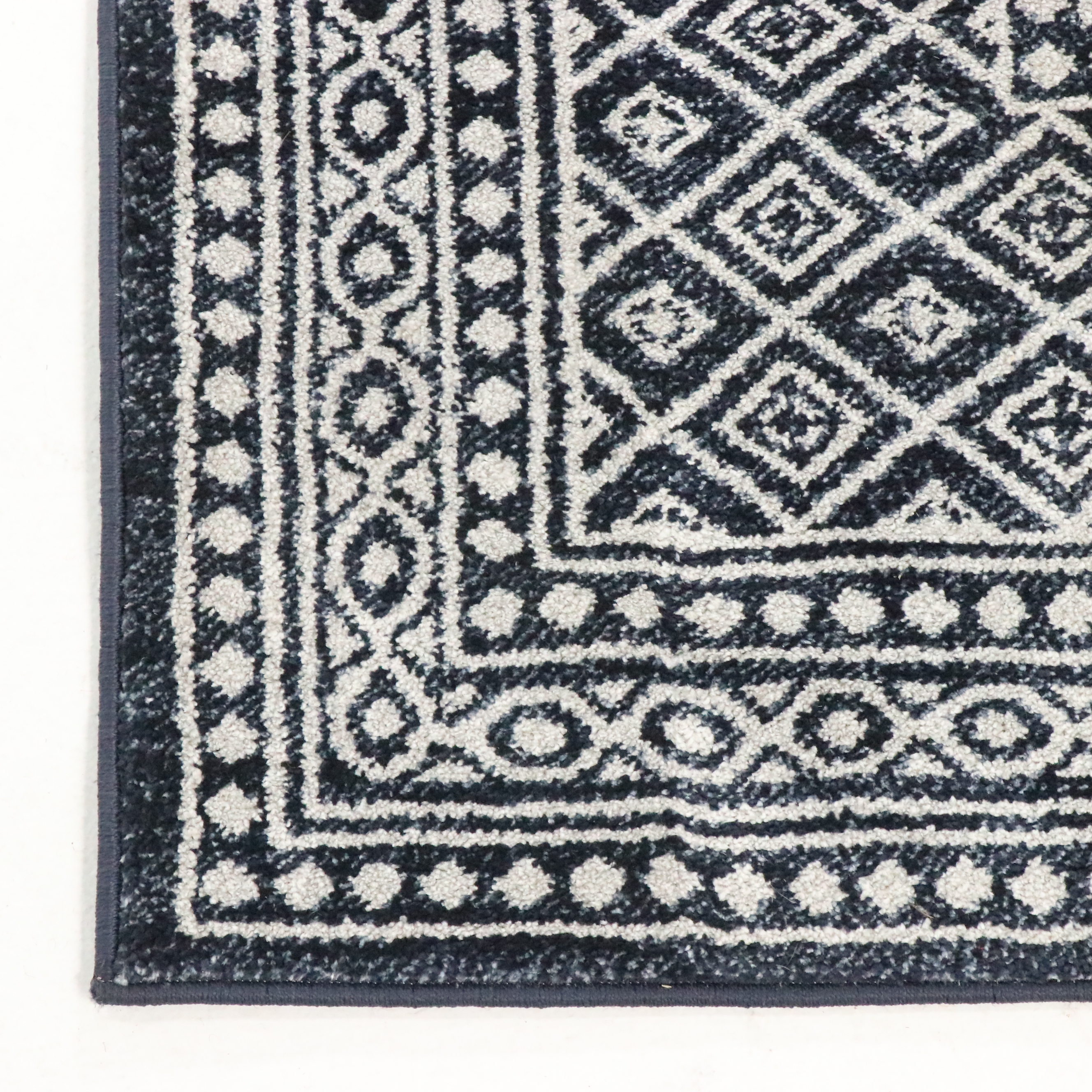 5'3 x 7'3 Machine Made Nourison Palermo Collection Area Rug