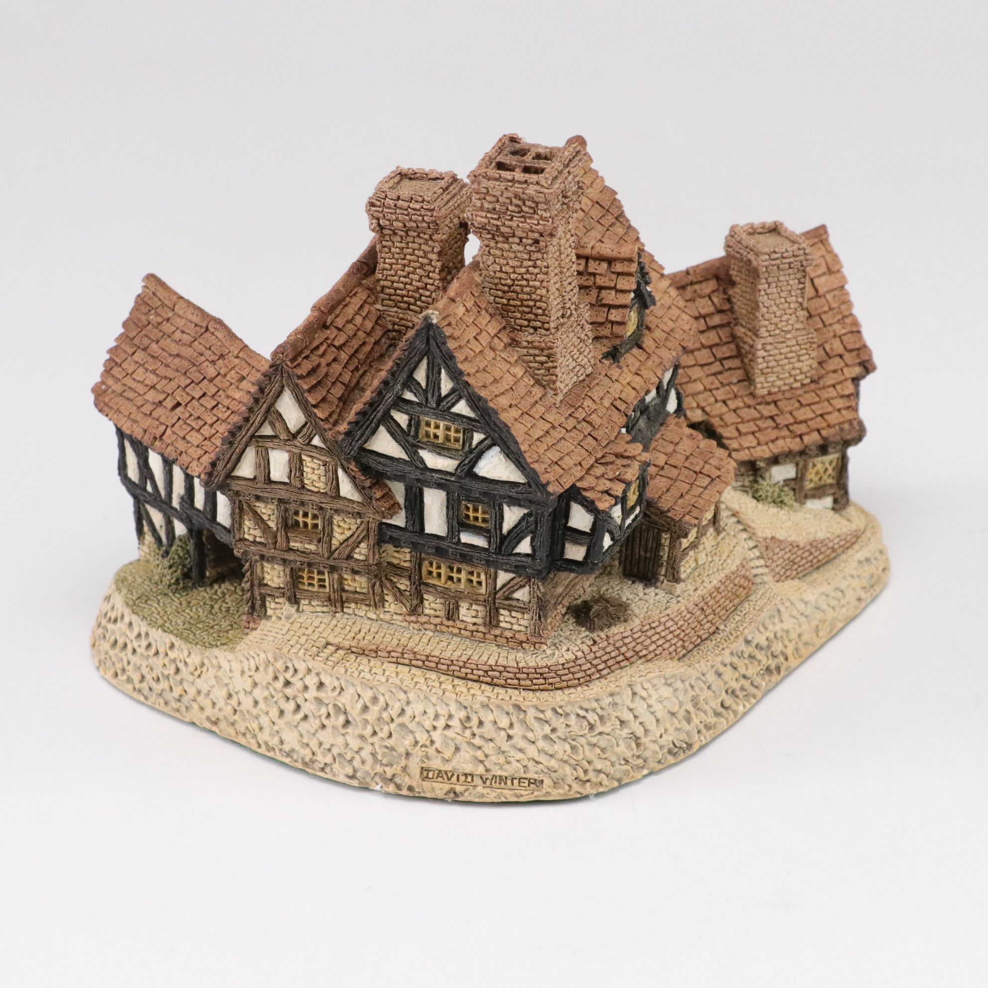 John Hine Studios and David Winter "London by Gaslight" Village Cottages