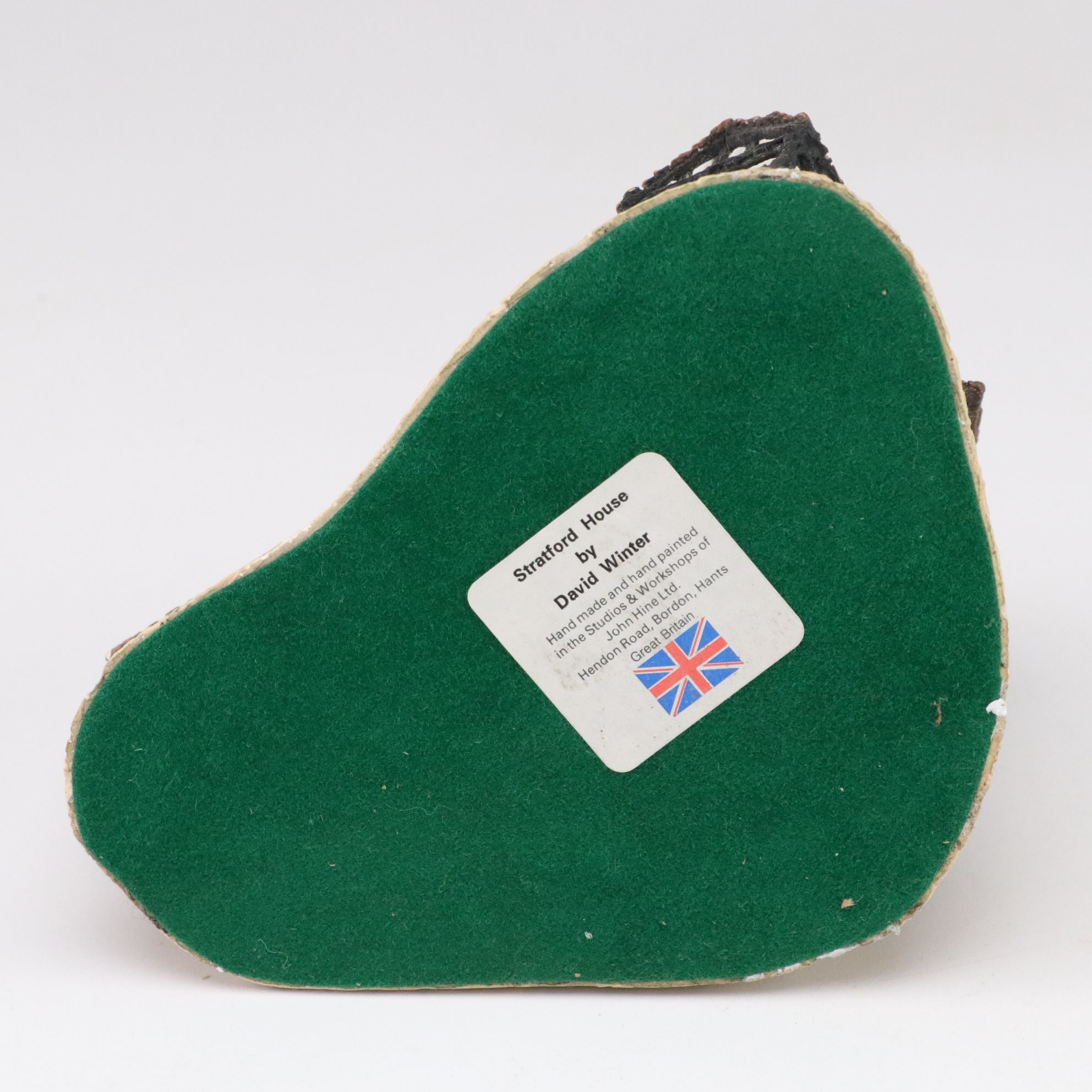 John Hine Studios and David Winter "London by Gaslight" Village Cottages