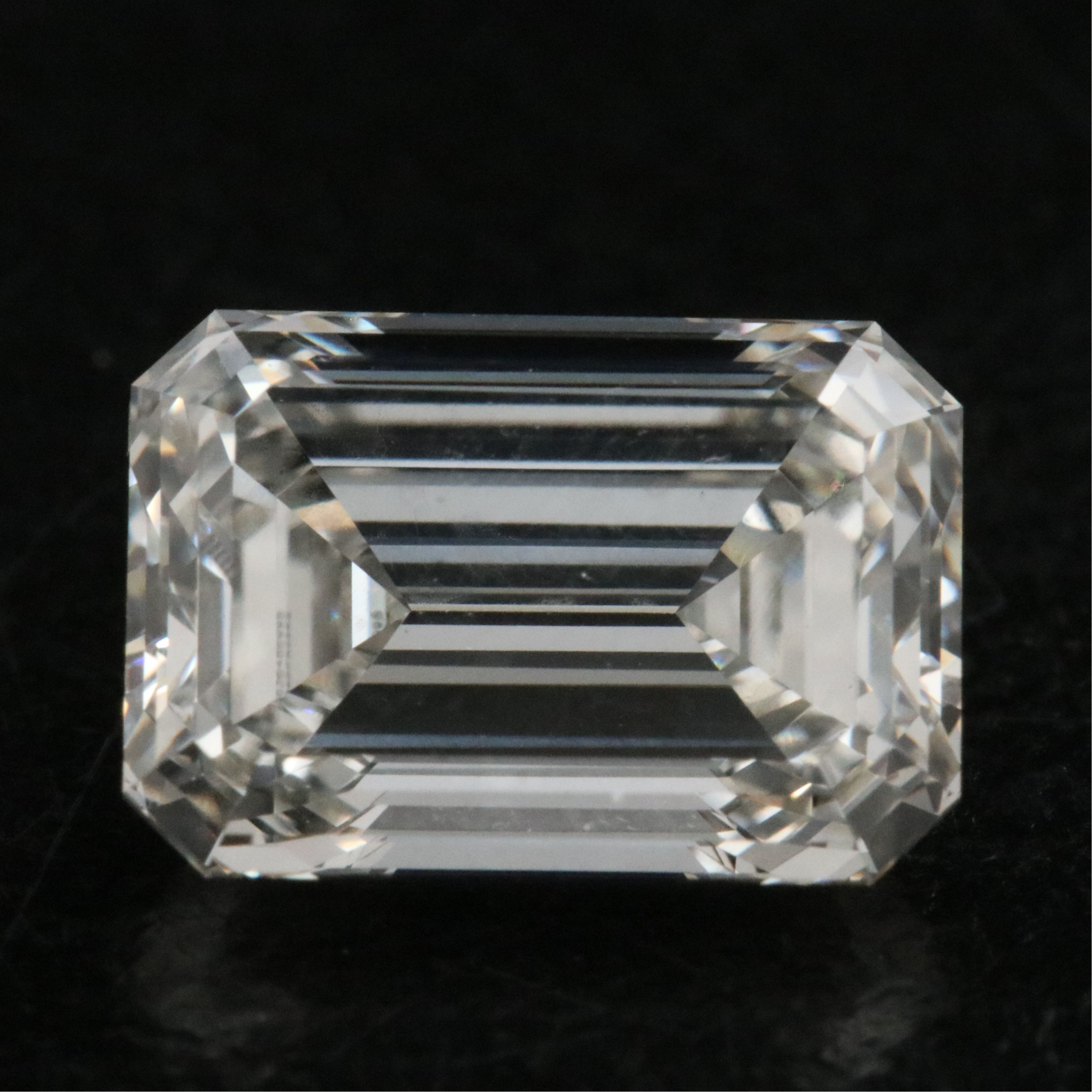 Loose 2.29 CT Lab Grown Diamond with IGI Report