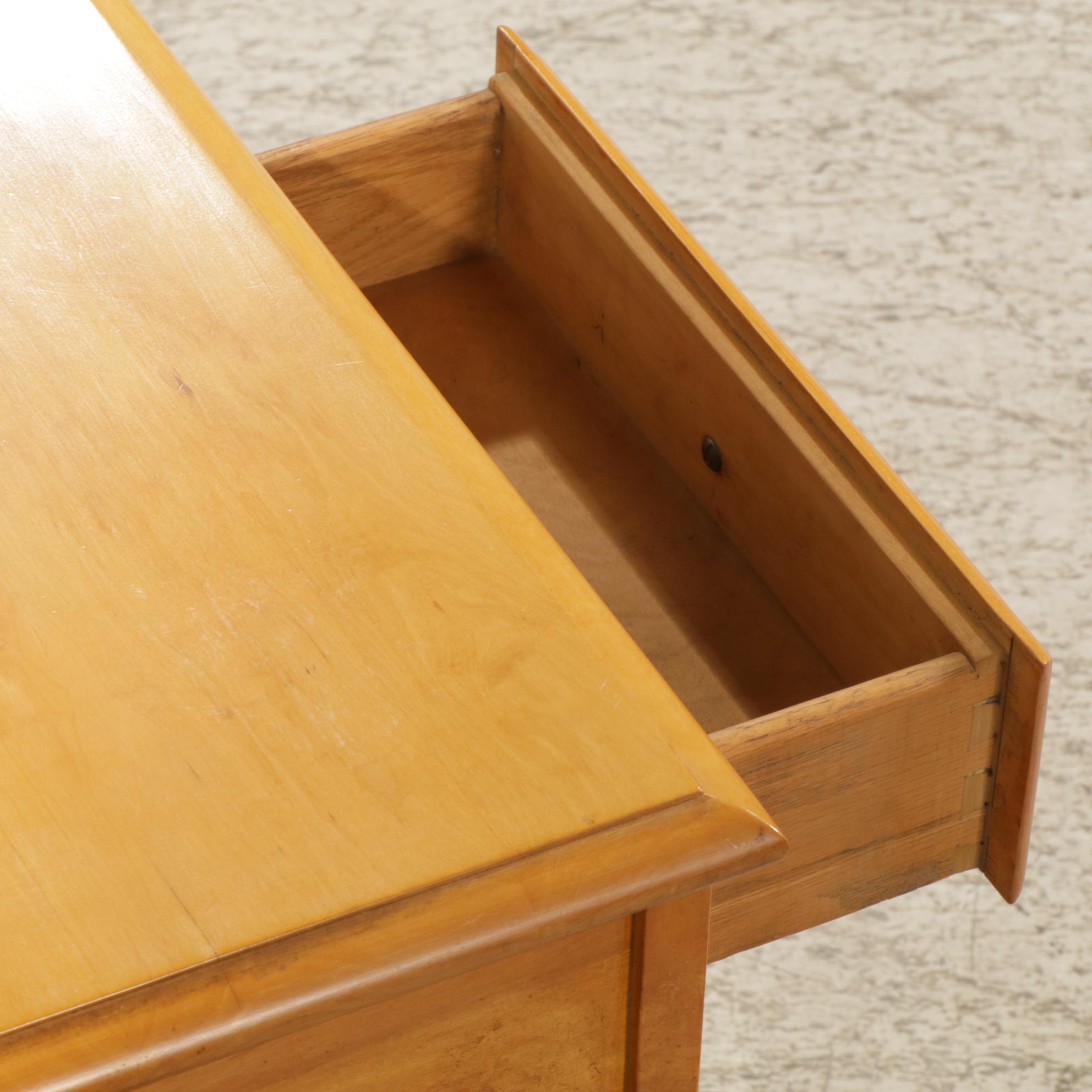 Pair of Maple Nightstands, Late 20th Century