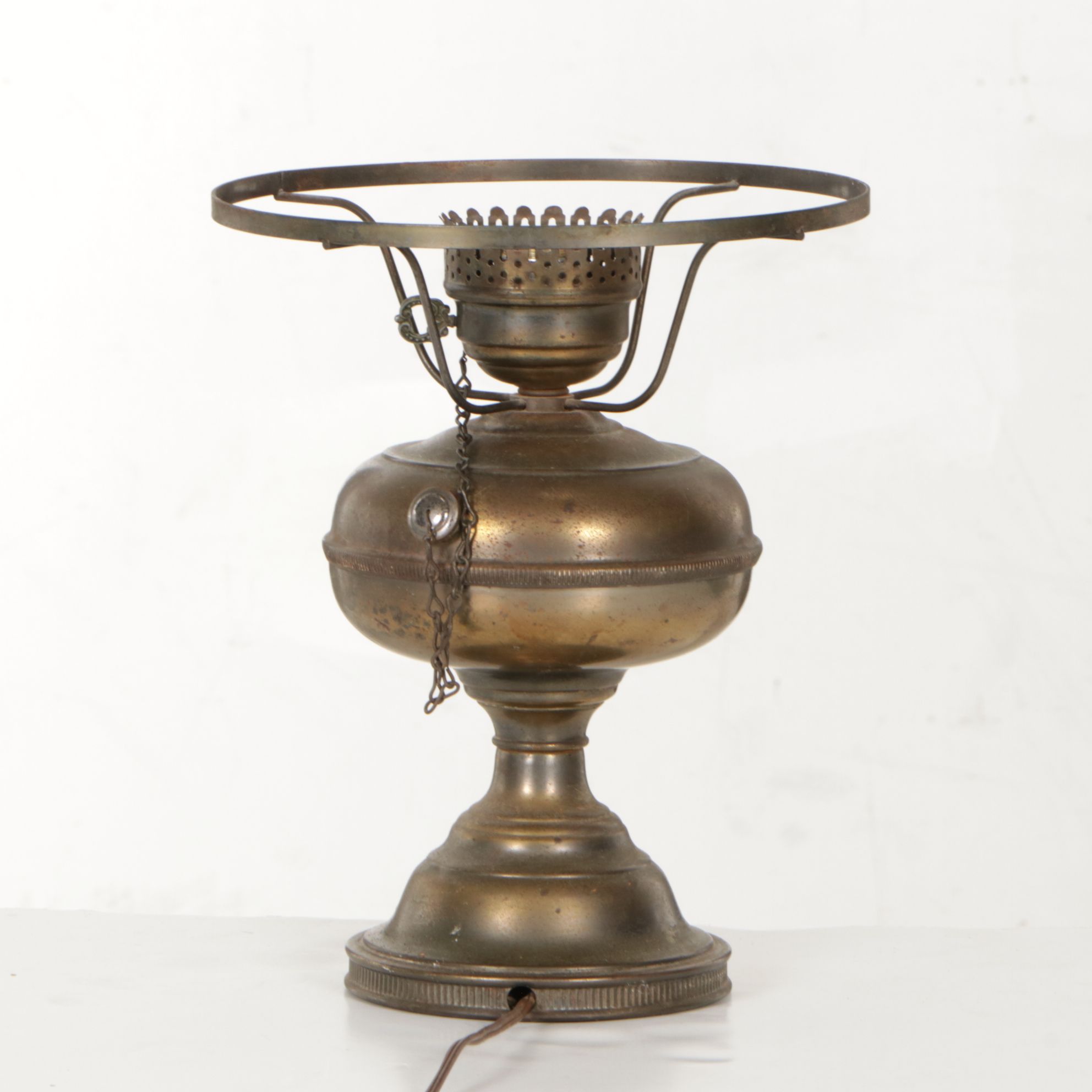 Bronzed Metal Parlor Oil Lamp with Yellow Ribbed Shade, Adapted 20th Century