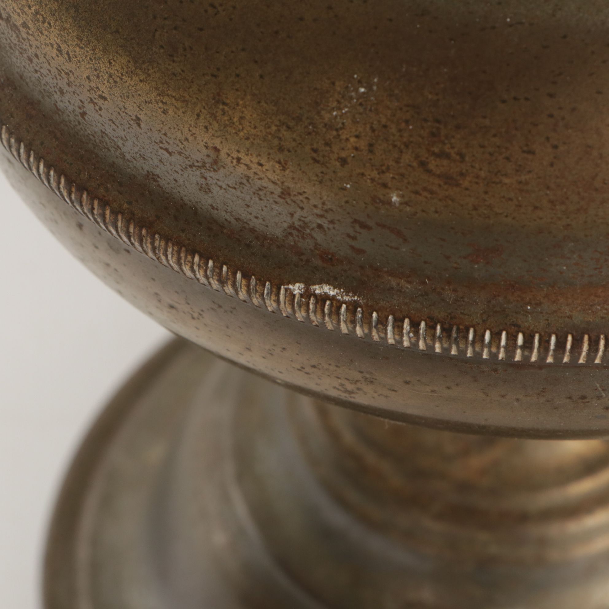 Bronzed Metal Parlor Oil Lamp with Yellow Ribbed Shade, Adapted 20th Century