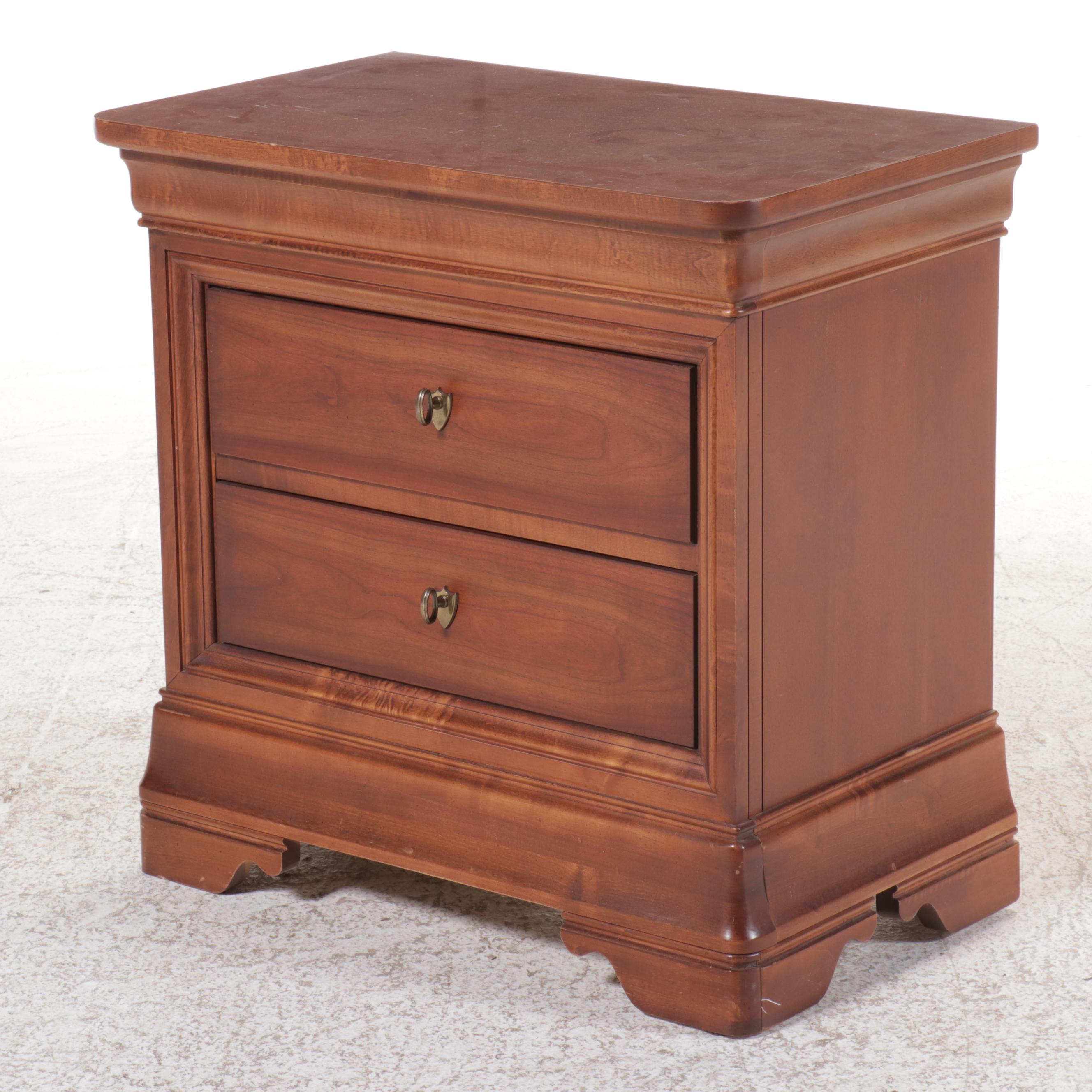 Pair of Thomasville "Impressions" Nightstands