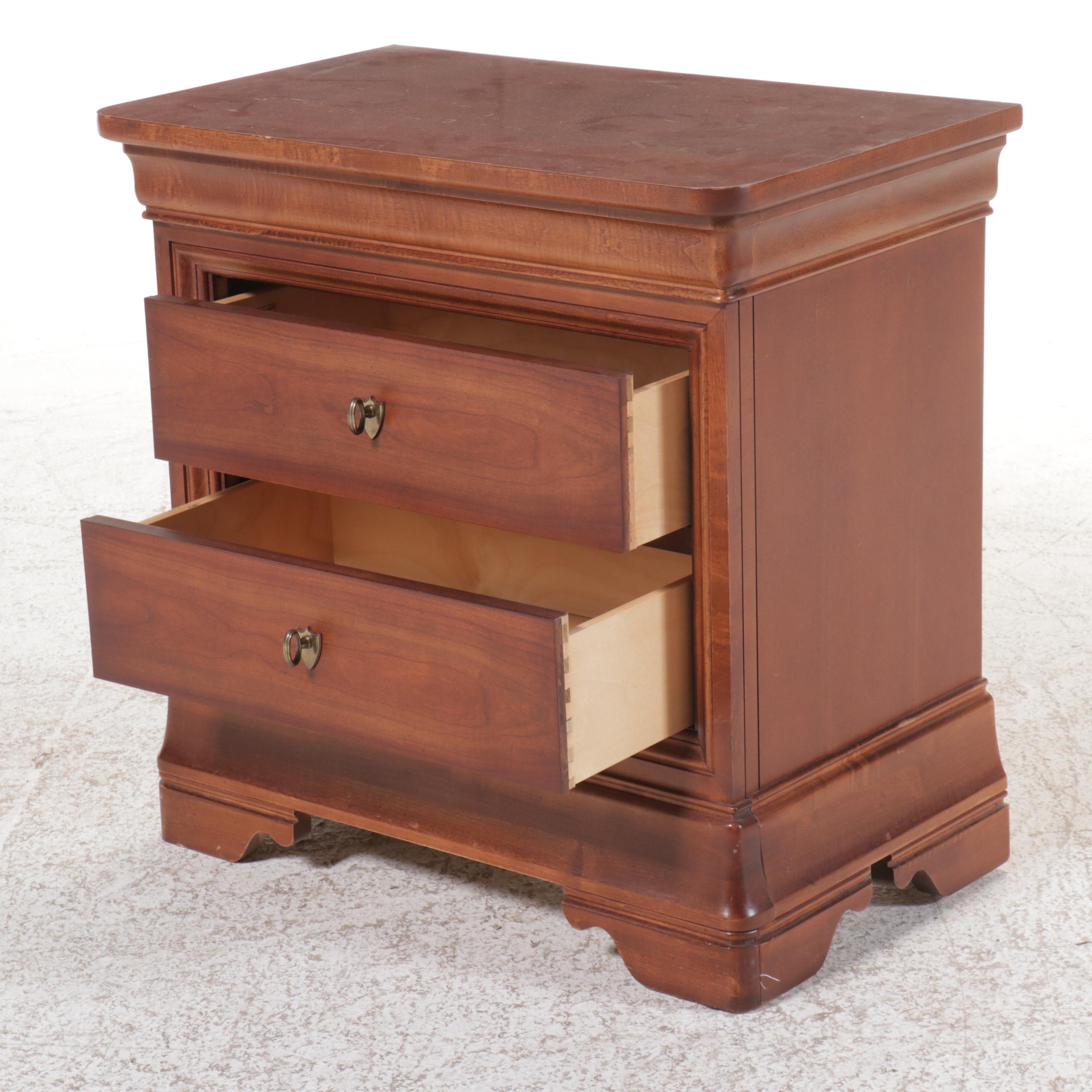 Pair of Thomasville "Impressions" Nightstands