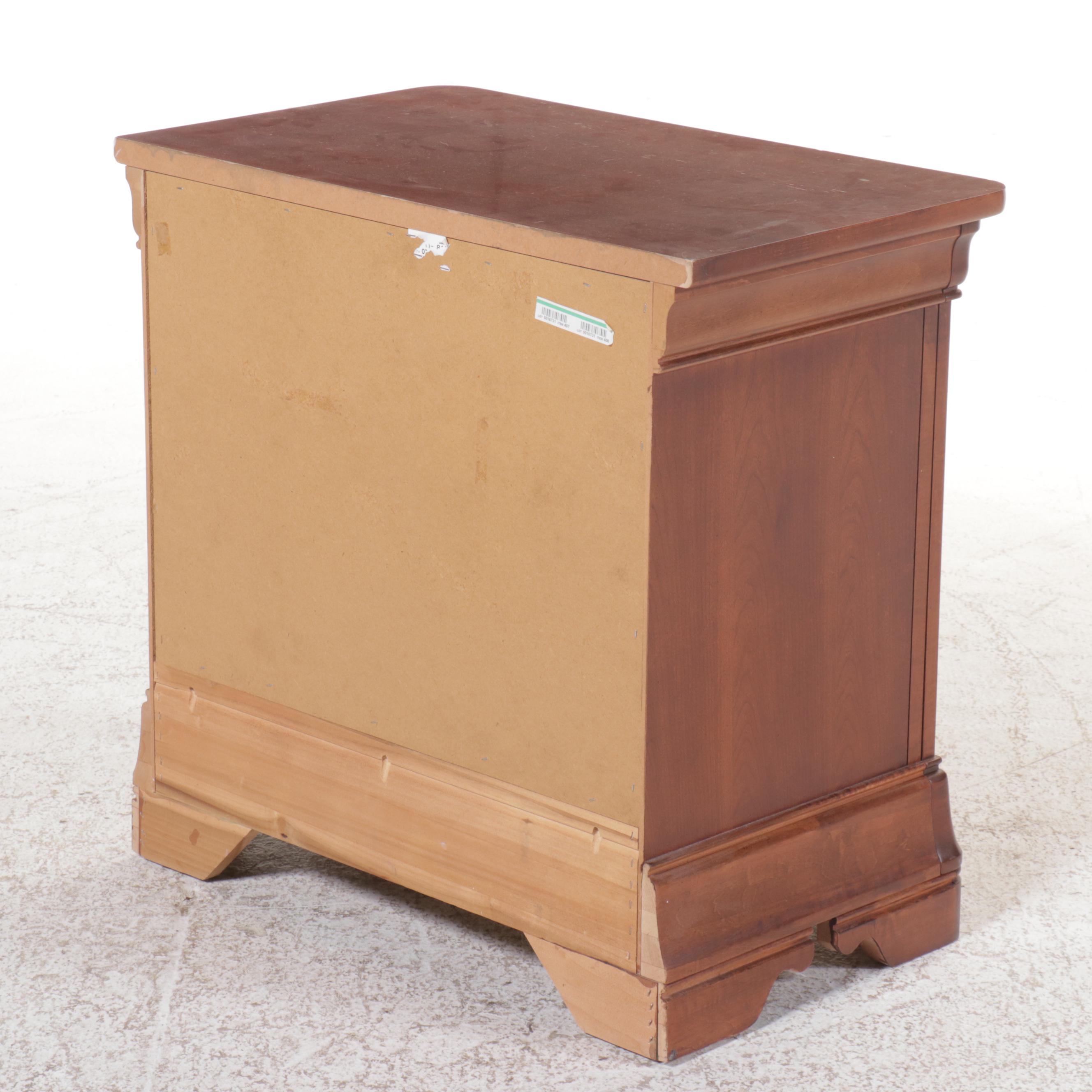 Pair of Thomasville "Impressions" Nightstands