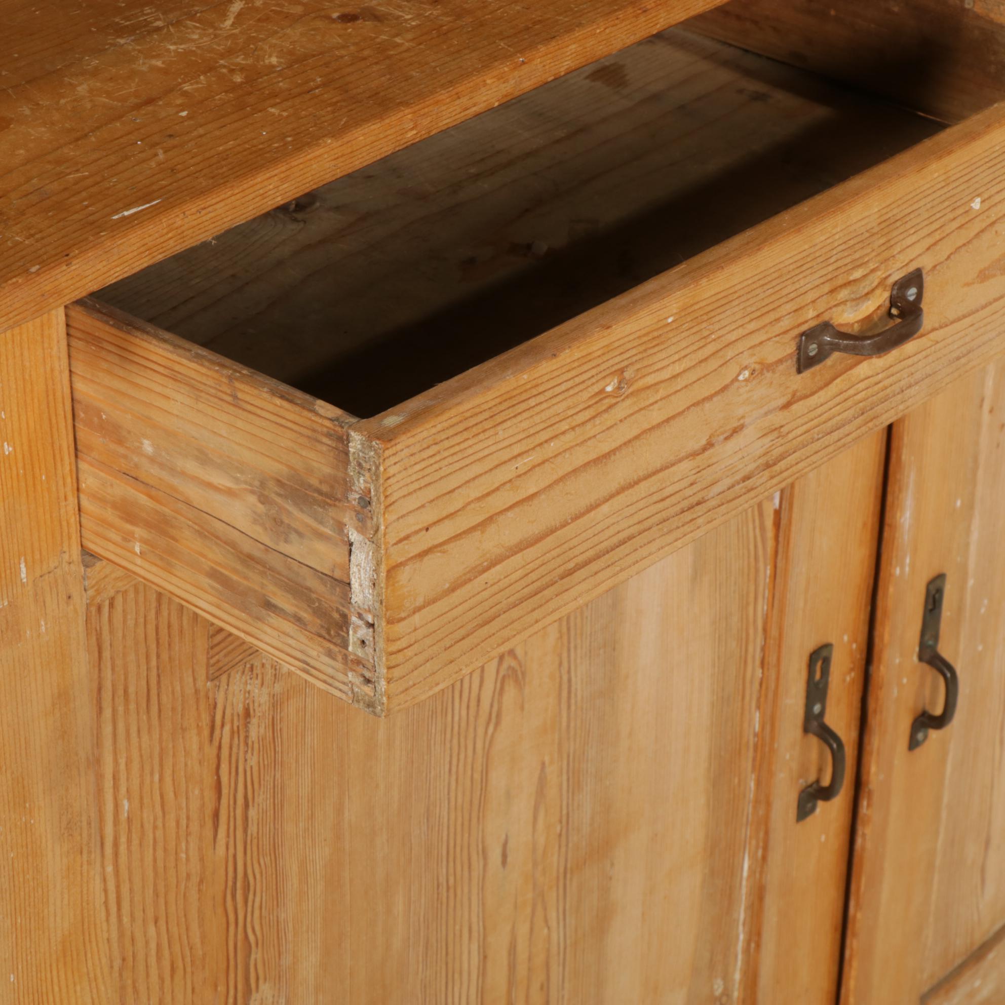 American Primitive Pine Sideboard and Hutch, Early 20th Century