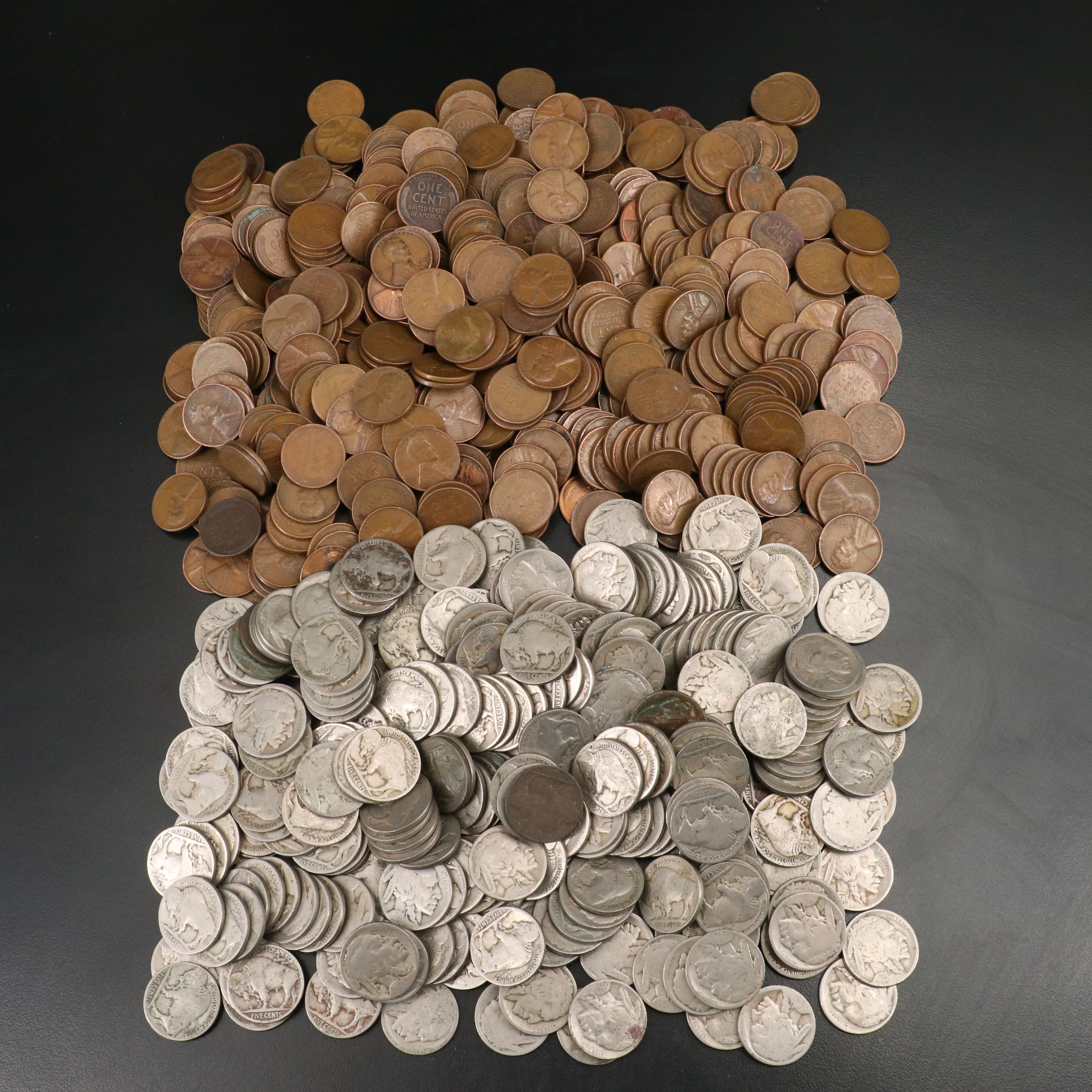 Collection of 850 Wheat Cents and Buffalo Nickels