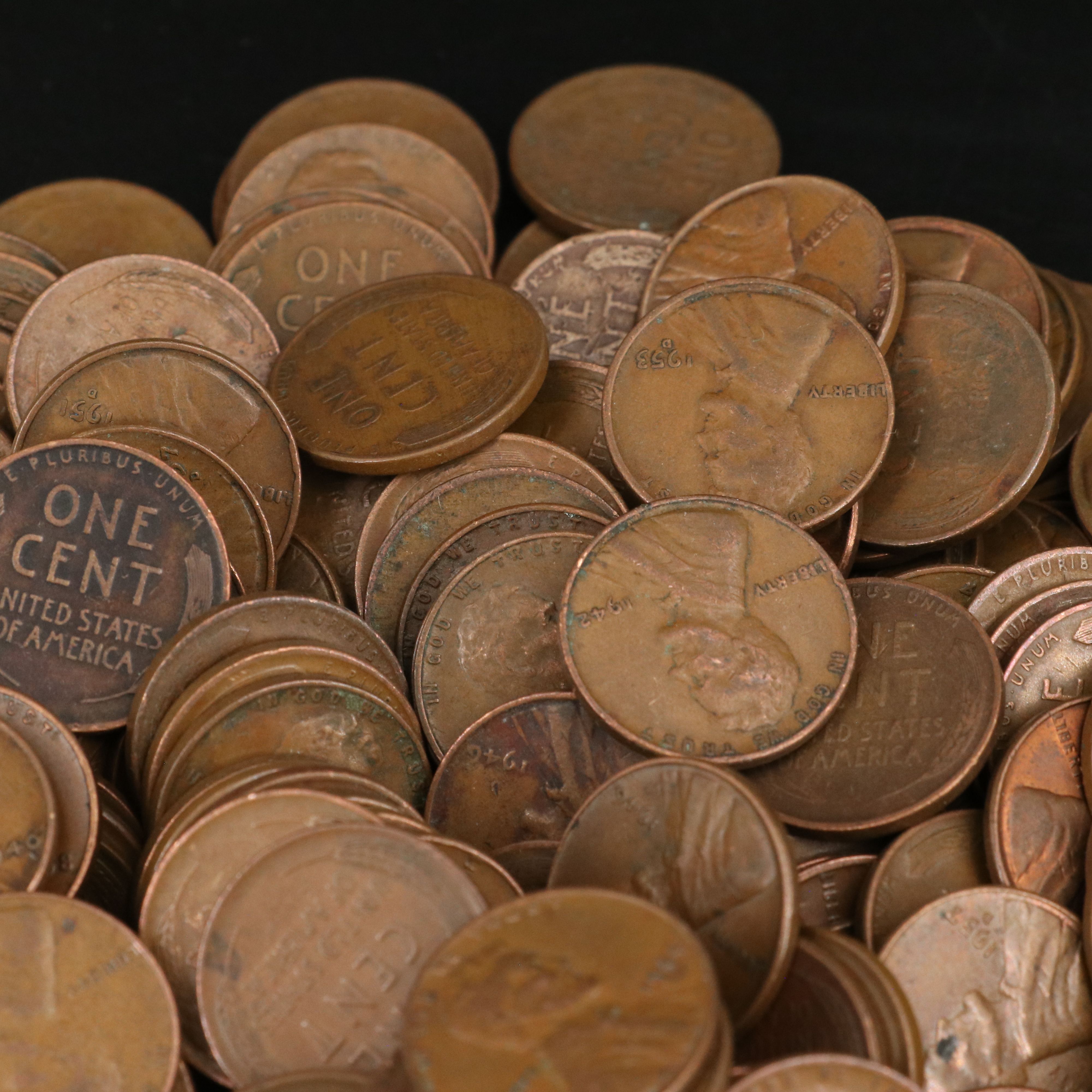 Collection of 850 Wheat Cents and Buffalo Nickels