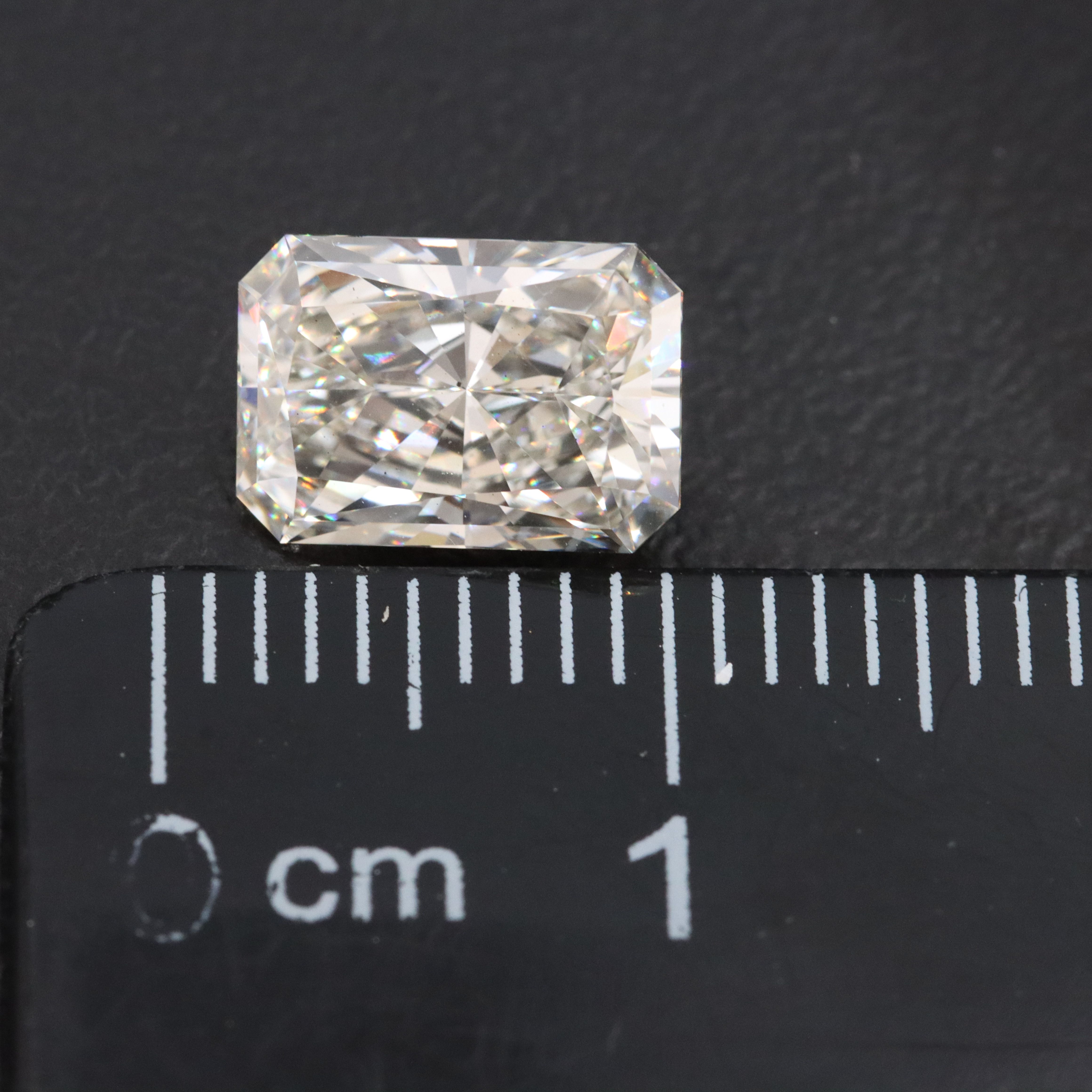 Loose 1.89 CT Lab Grown Diamond with IGI Report