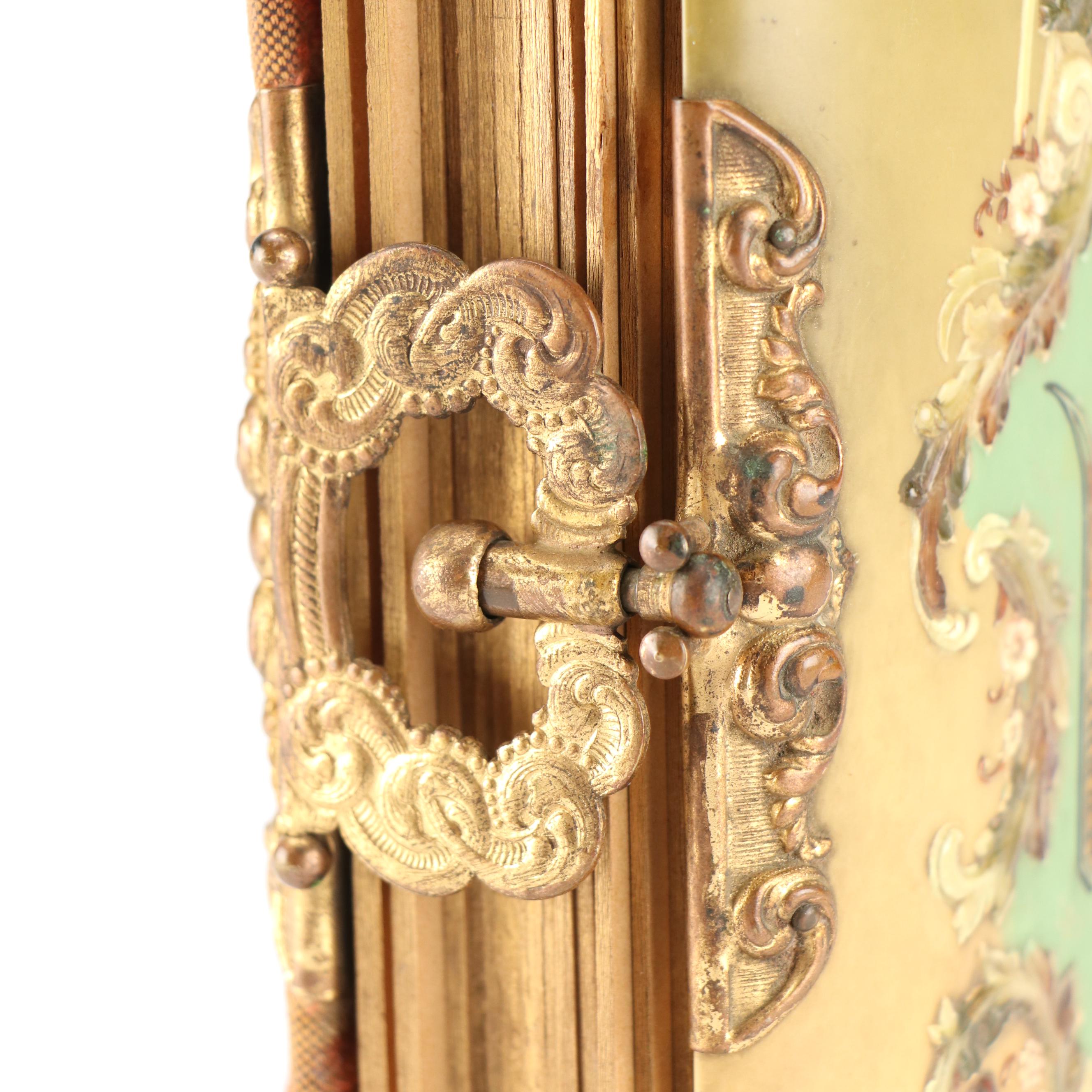 Portraits of Men, Women and Children in Albums, Late 19th/Early 20th Century