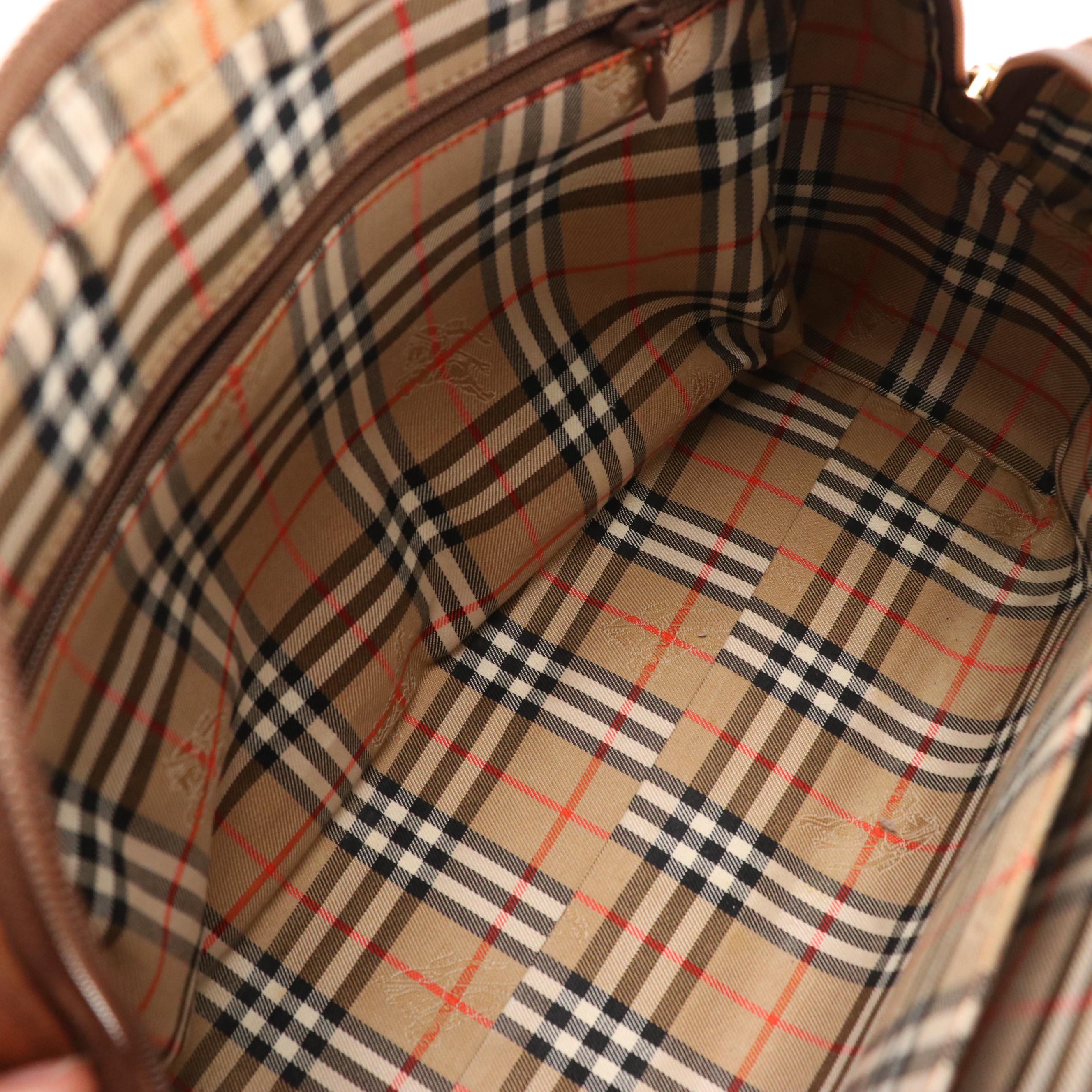 Burberrys Zip-Around Handbag in Caramel Brown Grained Leather