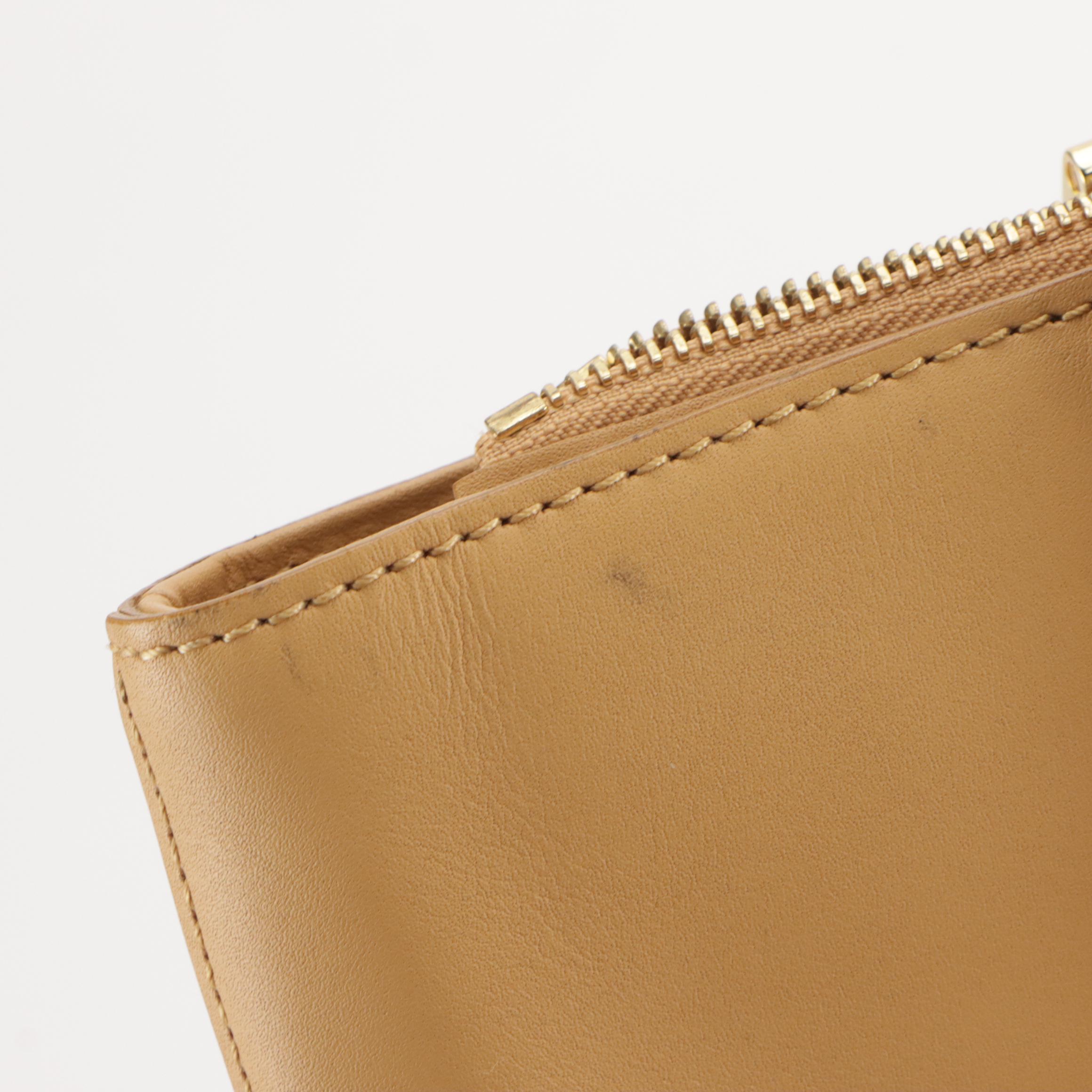 Burberry Vertical Shoulder Bag in Tan Leather