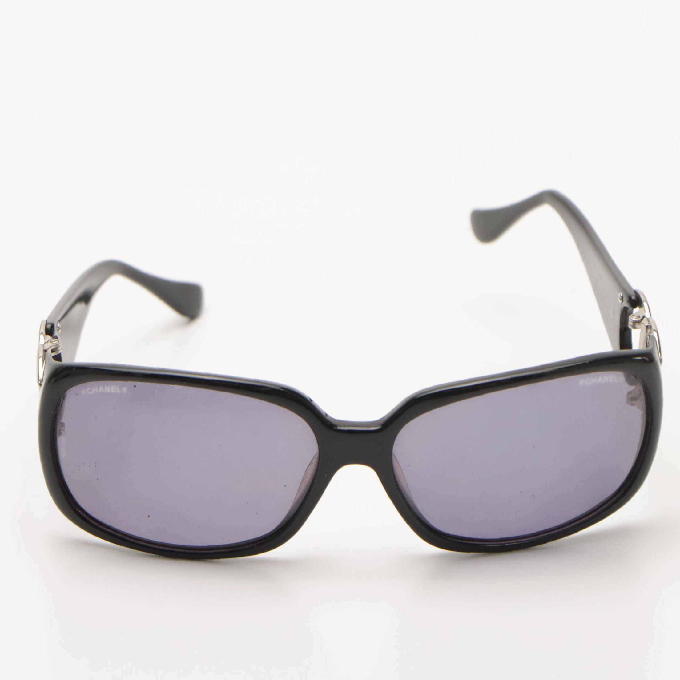 Chanel 6014B C501/87 CC Logo Sunglasses in Case